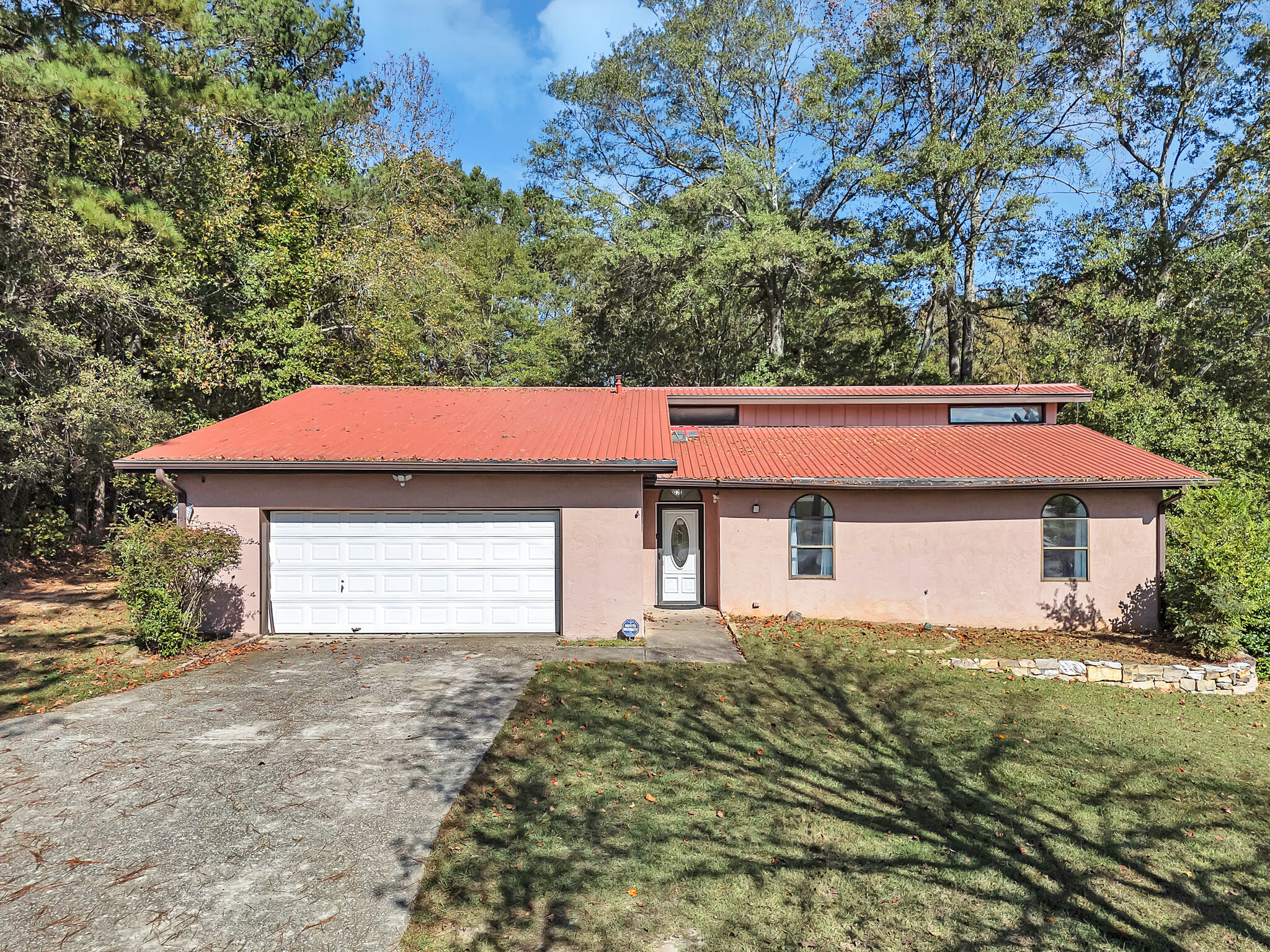 5575 Milam Rd, Fairburn, GA for Rent