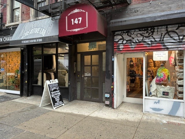 147 Orchard St, New York, NY for Rent