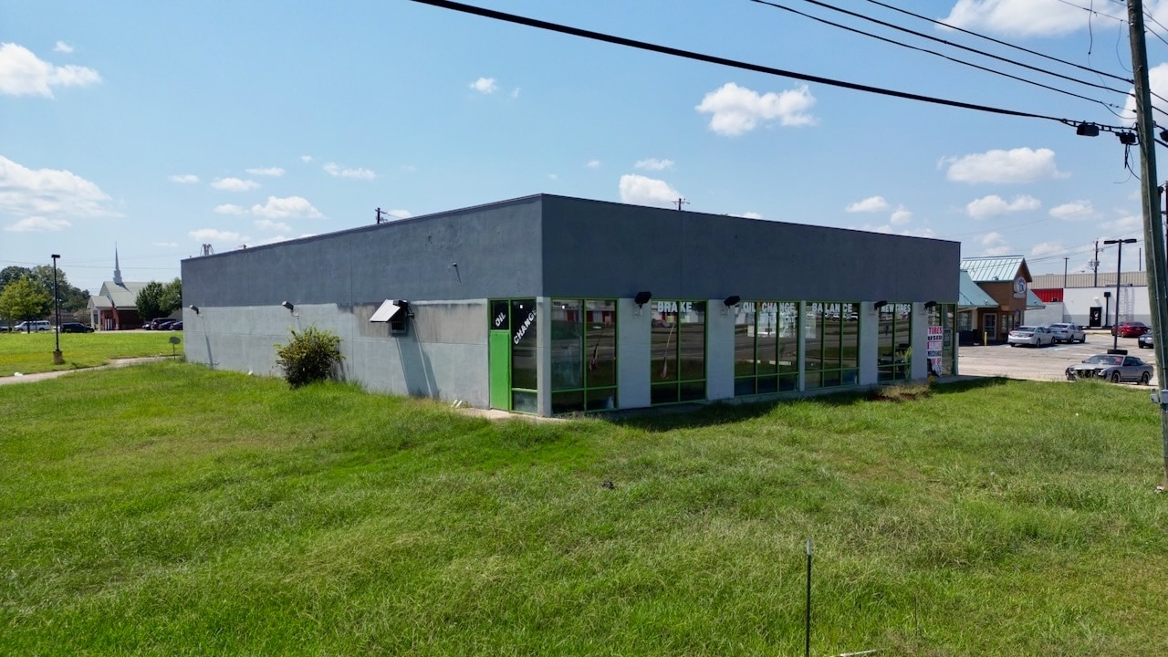 2392 E South Blvd, Montgomery, AL for Sale