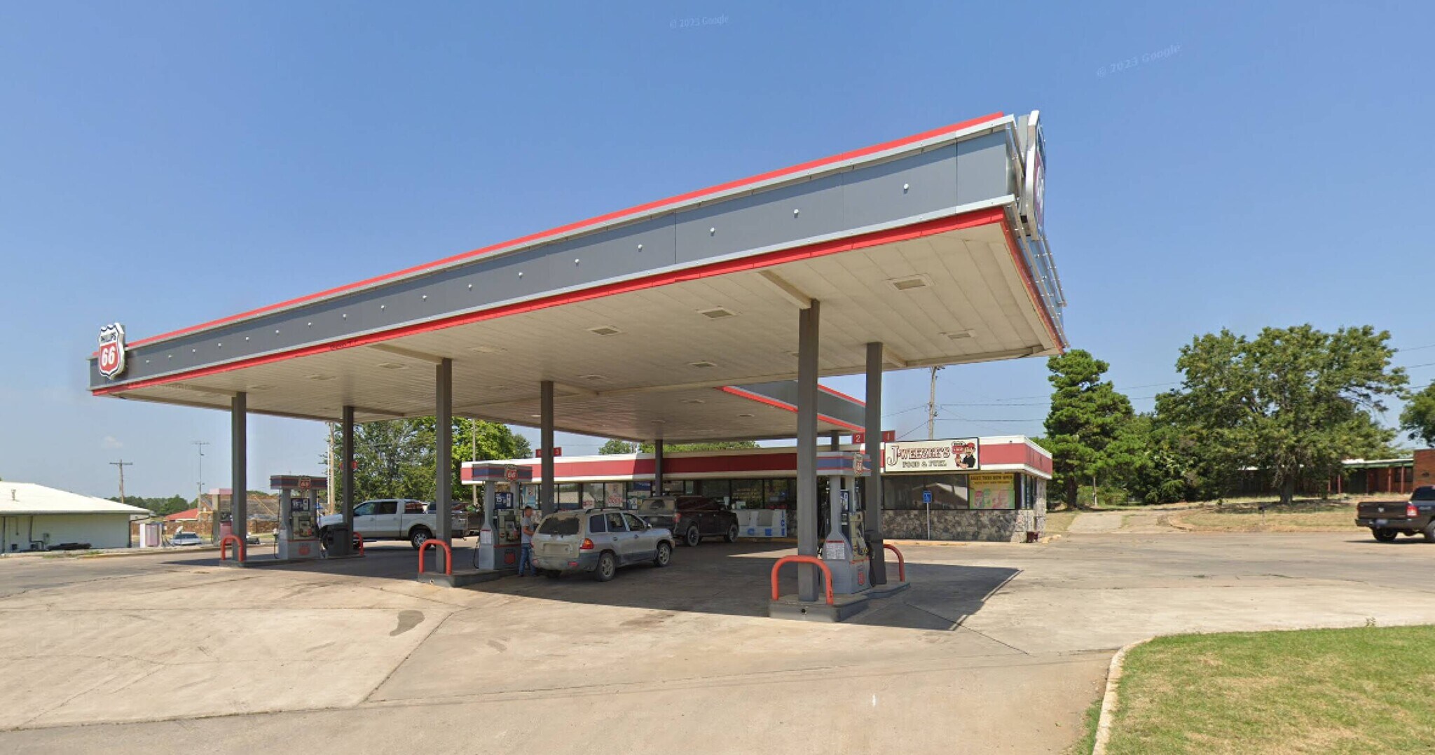 1020 N Hinckley St, Holdenville, OK for Sale