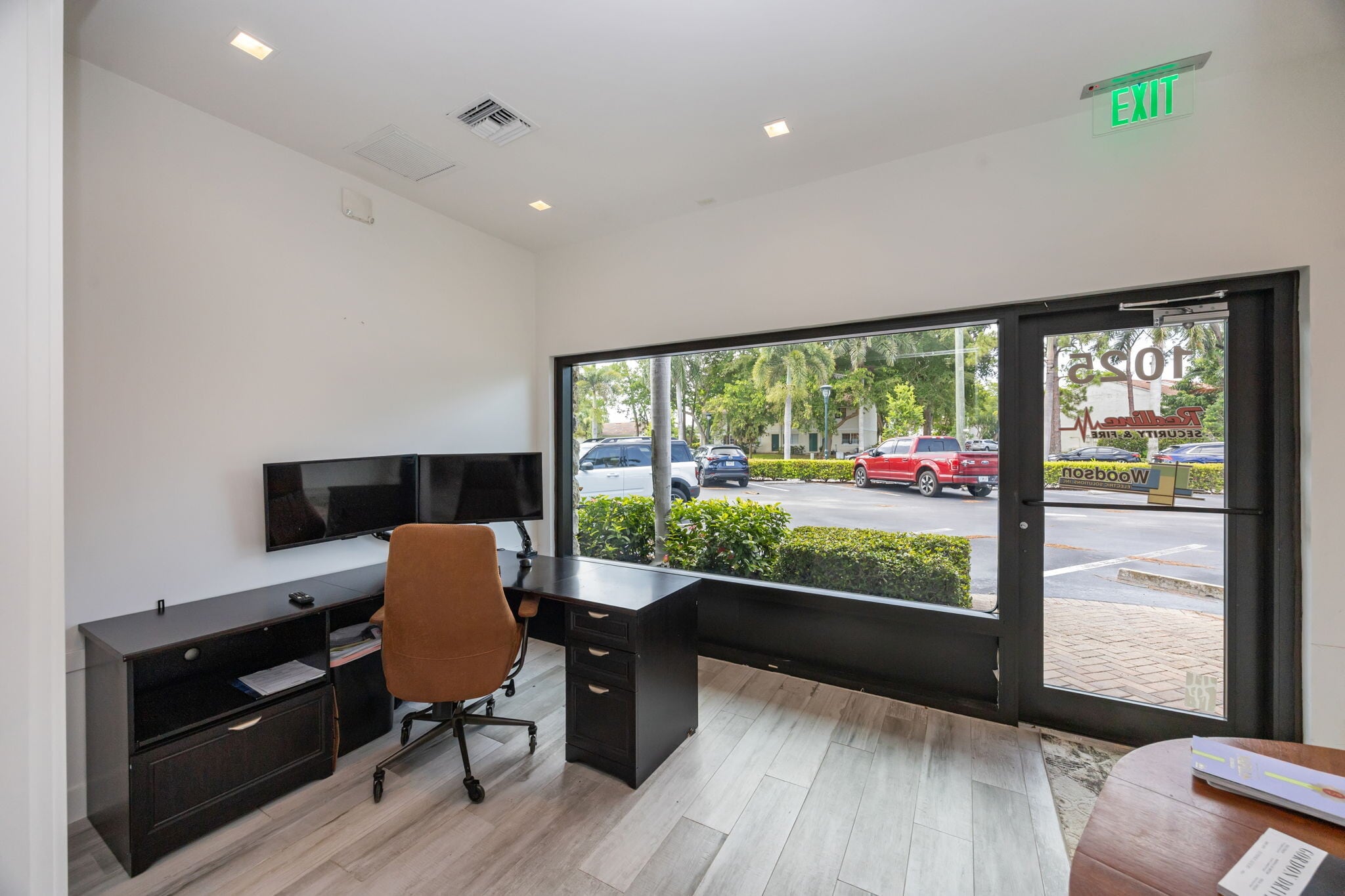 1011-1065 5th Ave N, Naples, FL for Sale