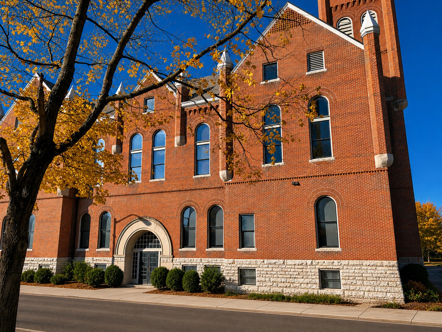 445 5th St, Columbus, IN for Rent