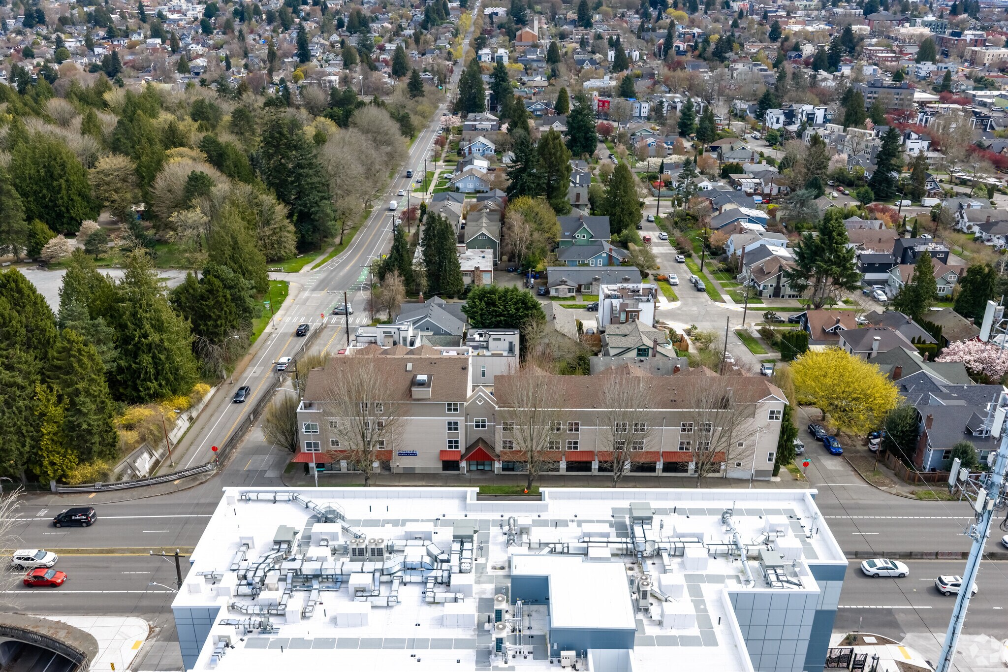 4902 Aurora Ave N, Seattle, WA for Sale