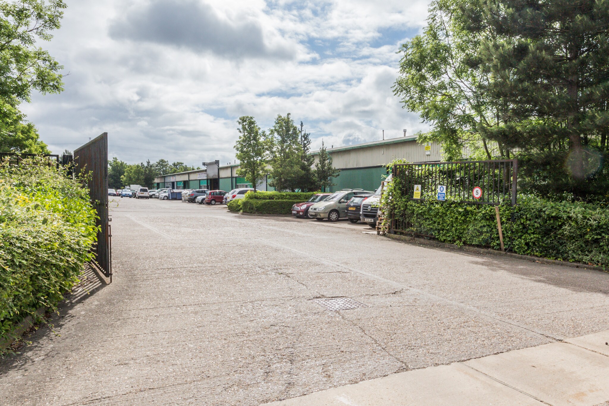 Brunel Rd, Corby, NTH for Rent