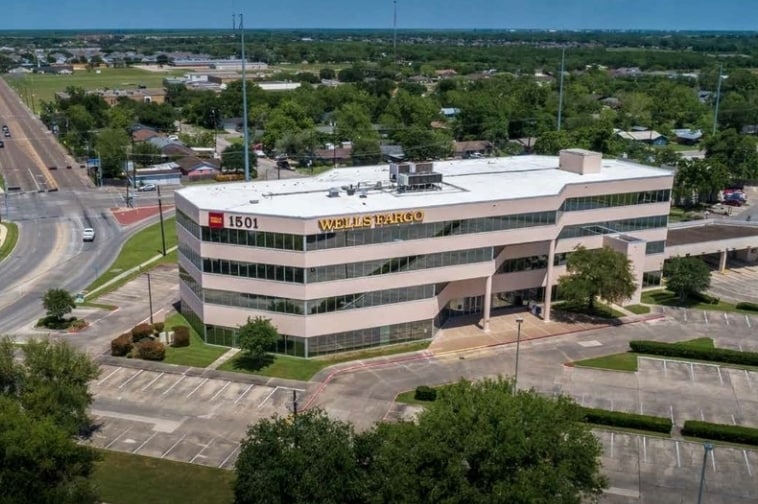 1501 E Mockingbird Ln, Victoria, TX for Rent
