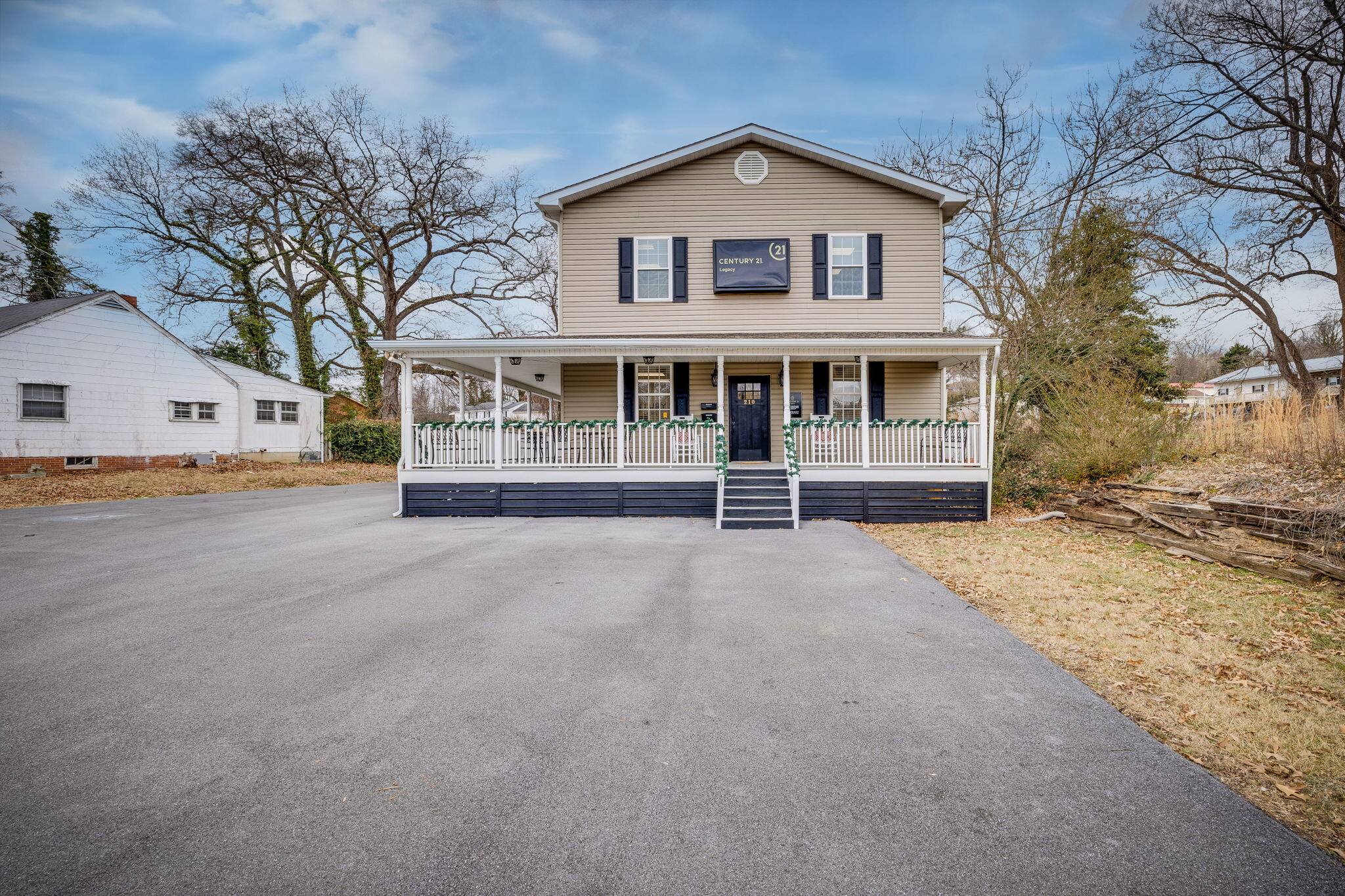 210 Colonial Heights Rd, Colonial Heights, TN for Sale