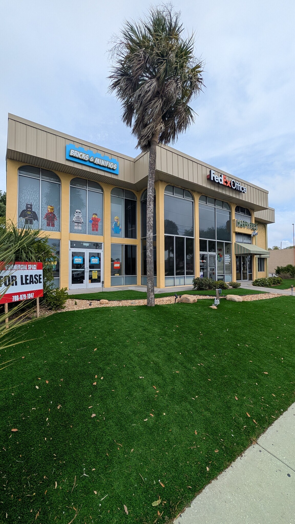 2775 Tyrone Blvd N, Saint Petersburg, FL for Rent