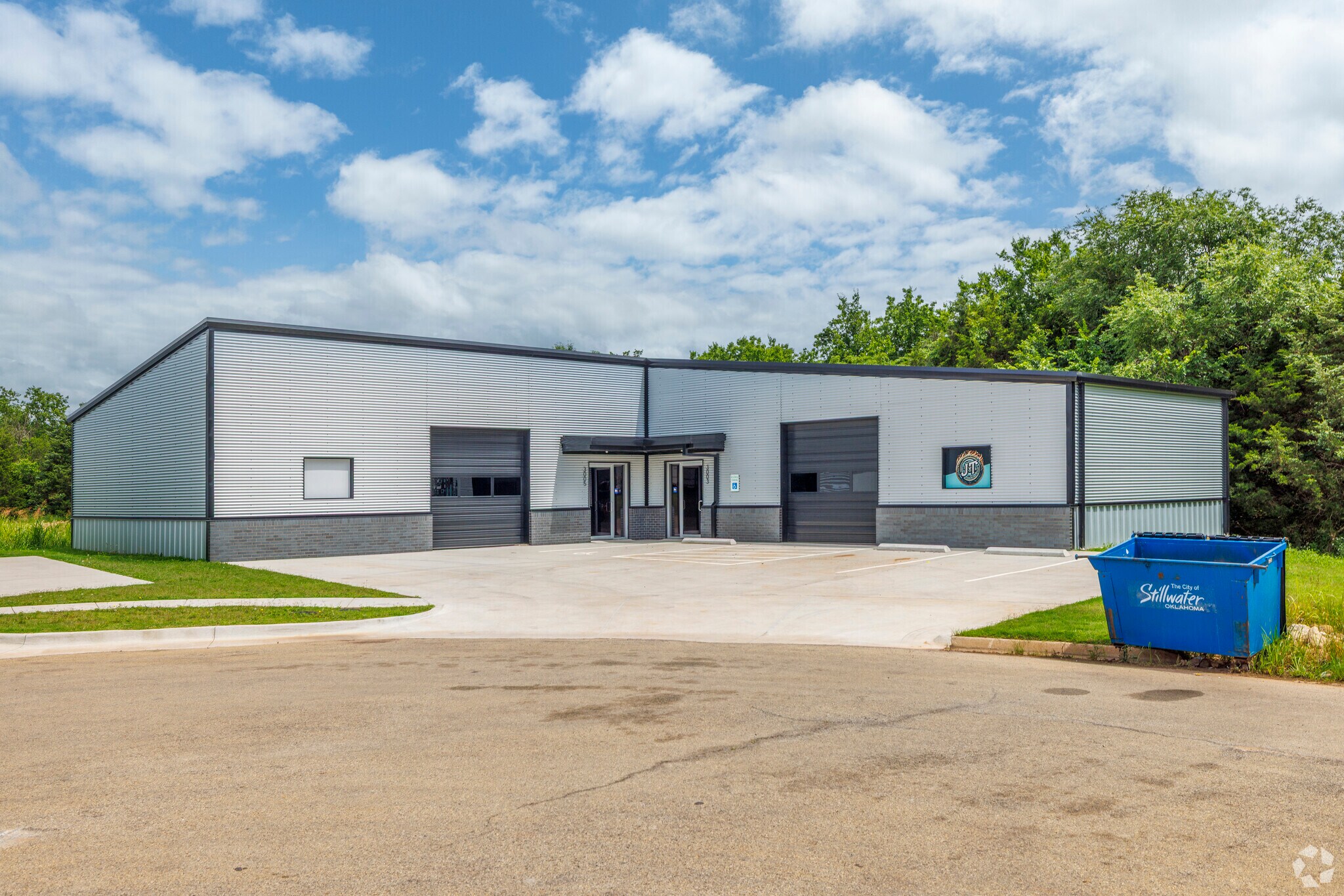 3003-3005 N Park Dr, Stillwater, OK for Sale