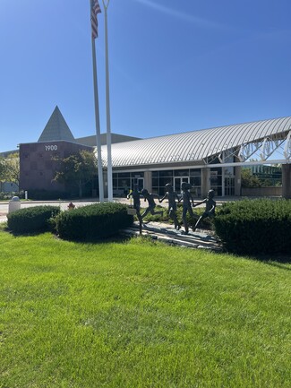 Aurora, IL Office/Medical - 1900 Ogden Ave