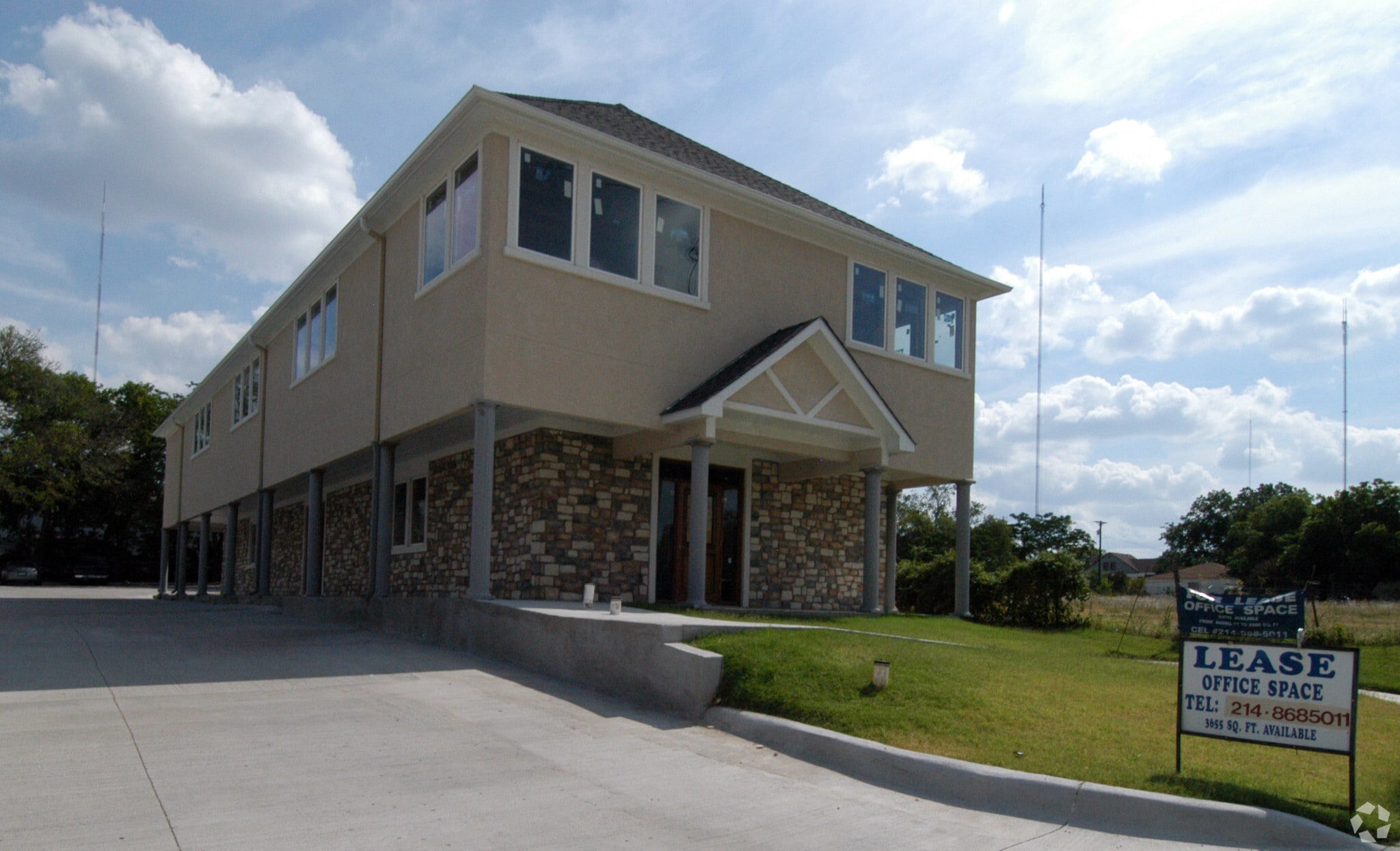 320 W Belt Line Rd, Cedar Hill, TX for Rent