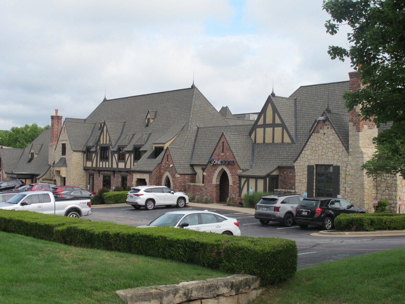 2925 E Battlefield St, Springfield, MO for Rent