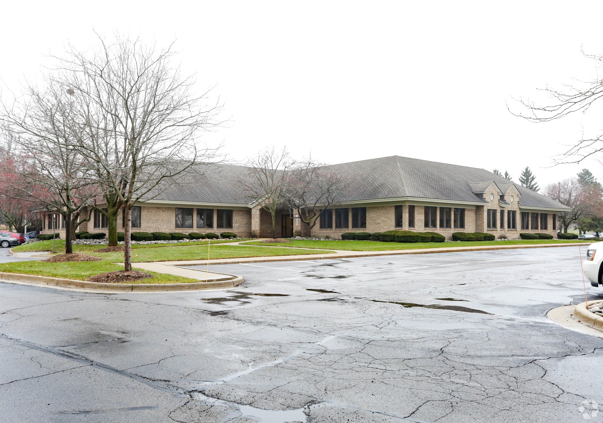 6000 W Saint Joseph Hwy Lansing, MI 48917 Office Property for Lease