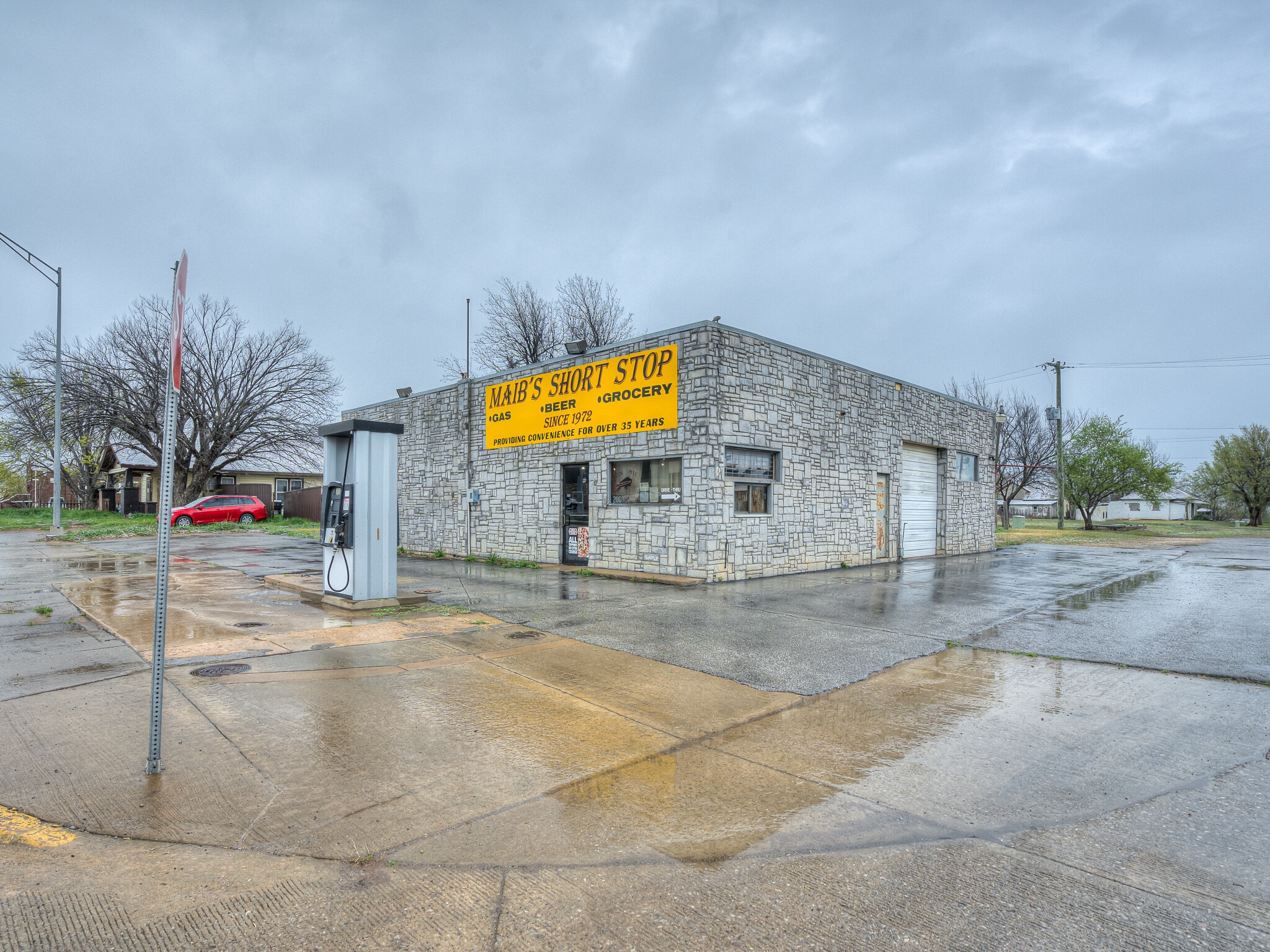 200 N Broadway Ave, Geary, OK for Sale