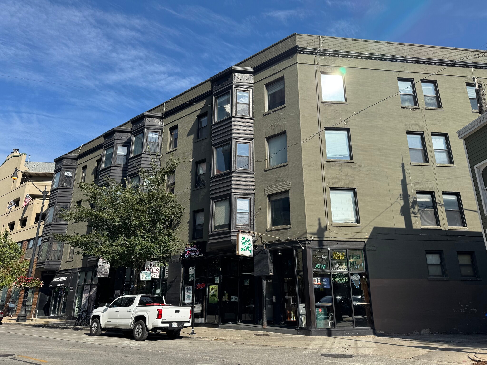2521 N Lincoln Ave, Chicago, IL for Rent