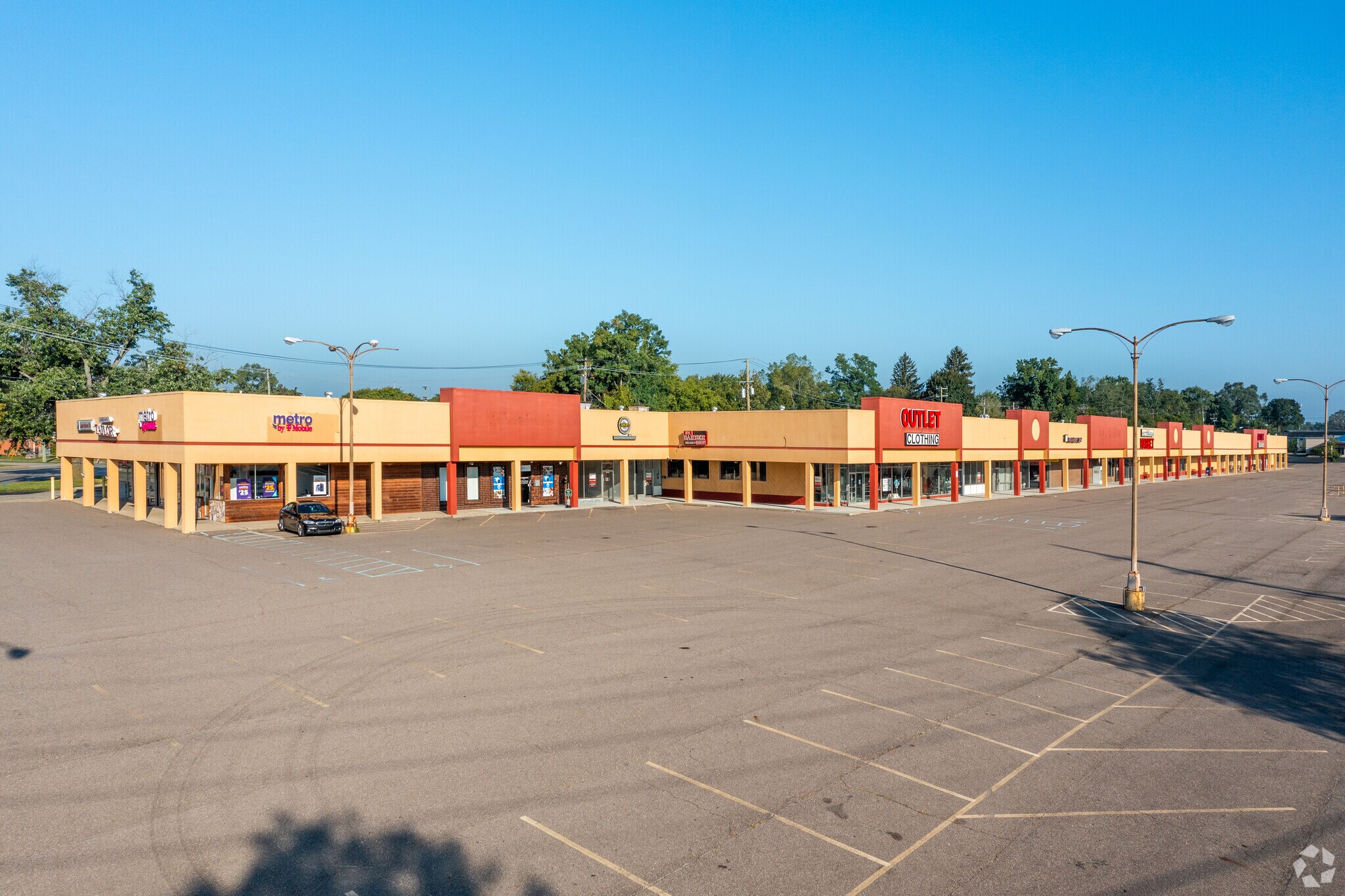 31530-31630 Grand River Ave, Farmington, MI for Rent