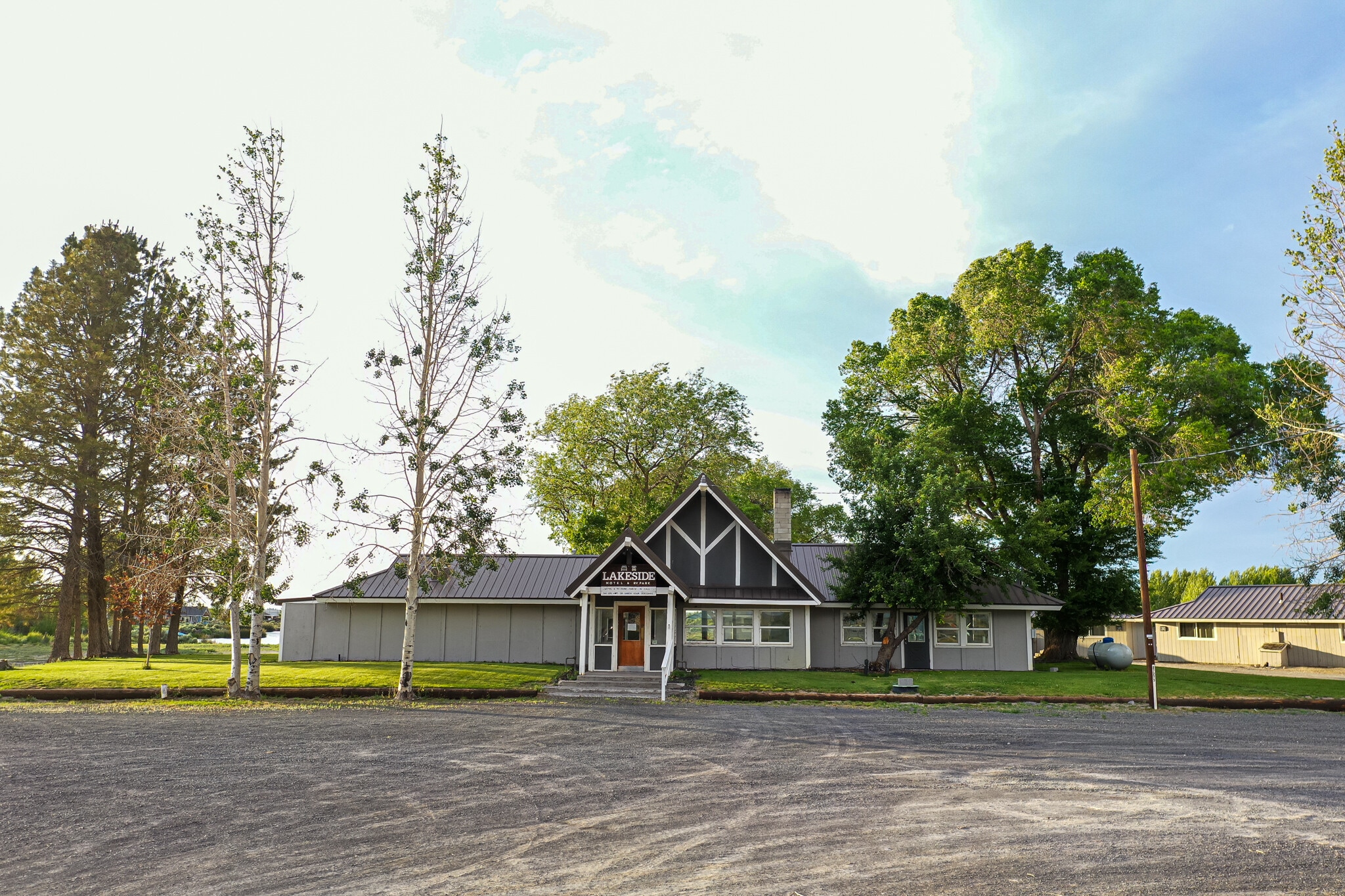 87275 Spruce Ln, Christmas Valley, OR for Sale