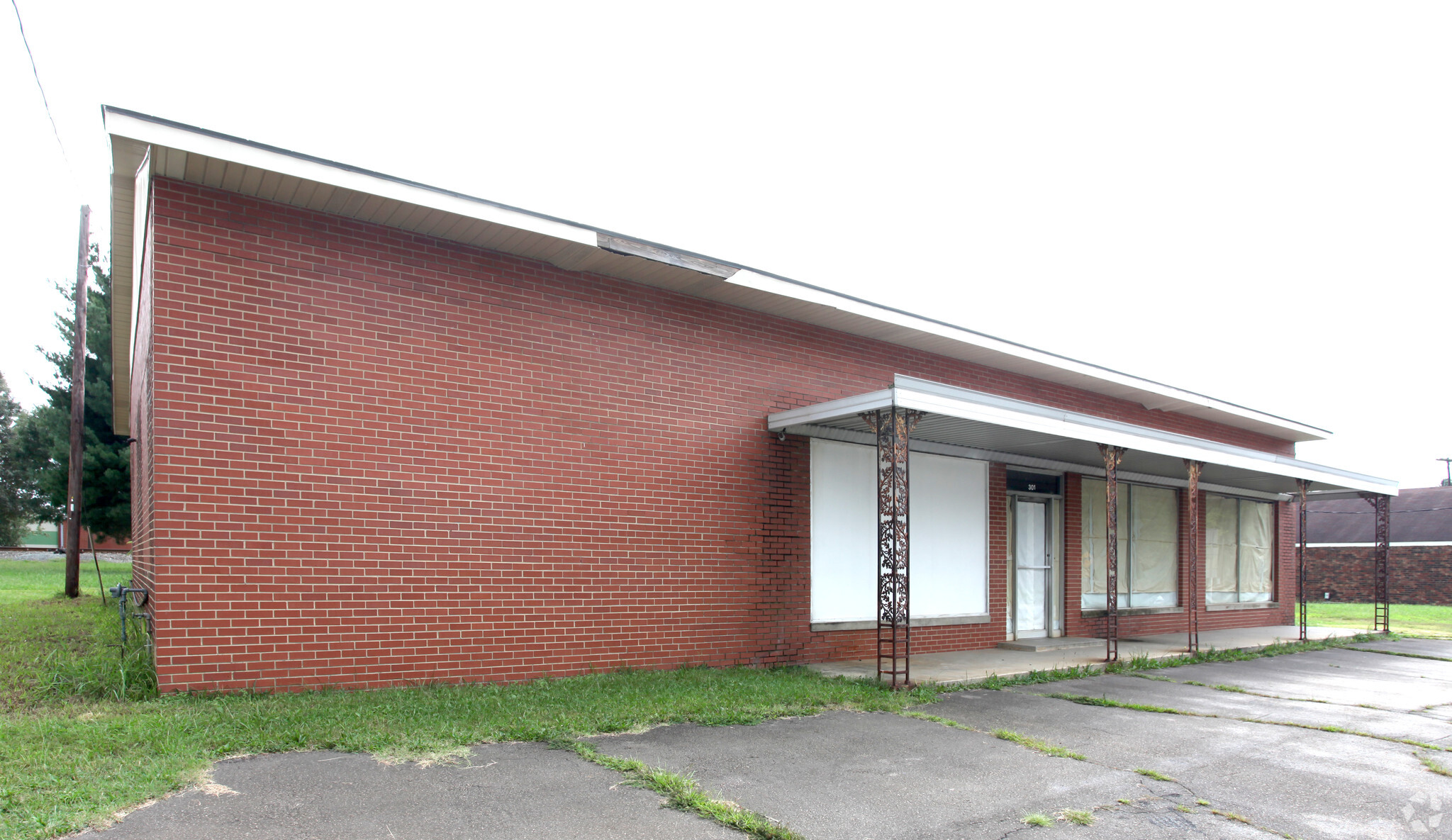 301-303 W Main St, Gibsonville, NC for Rent