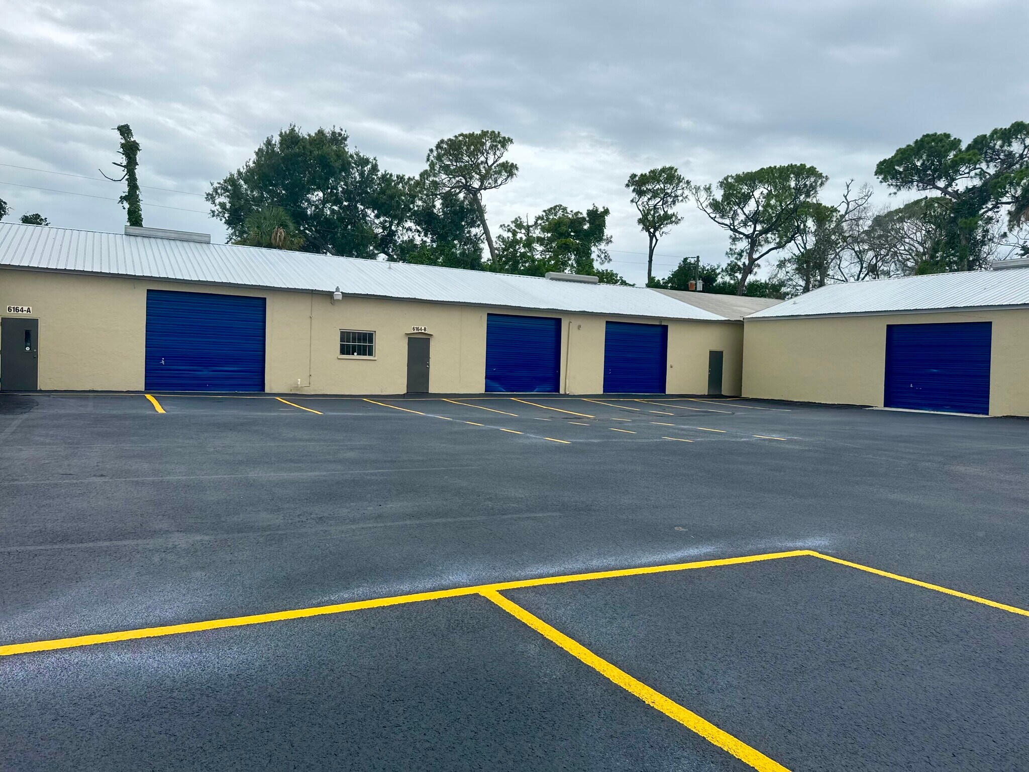 6152 15th St E, Bradenton, FL for Rent