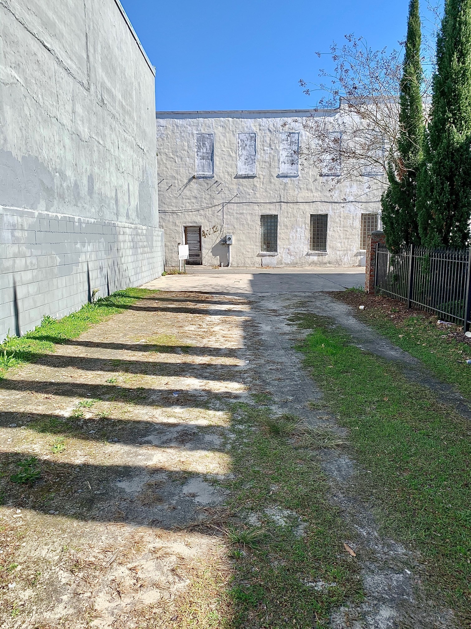 105 N Ashley St, Valdosta, GA for Sale