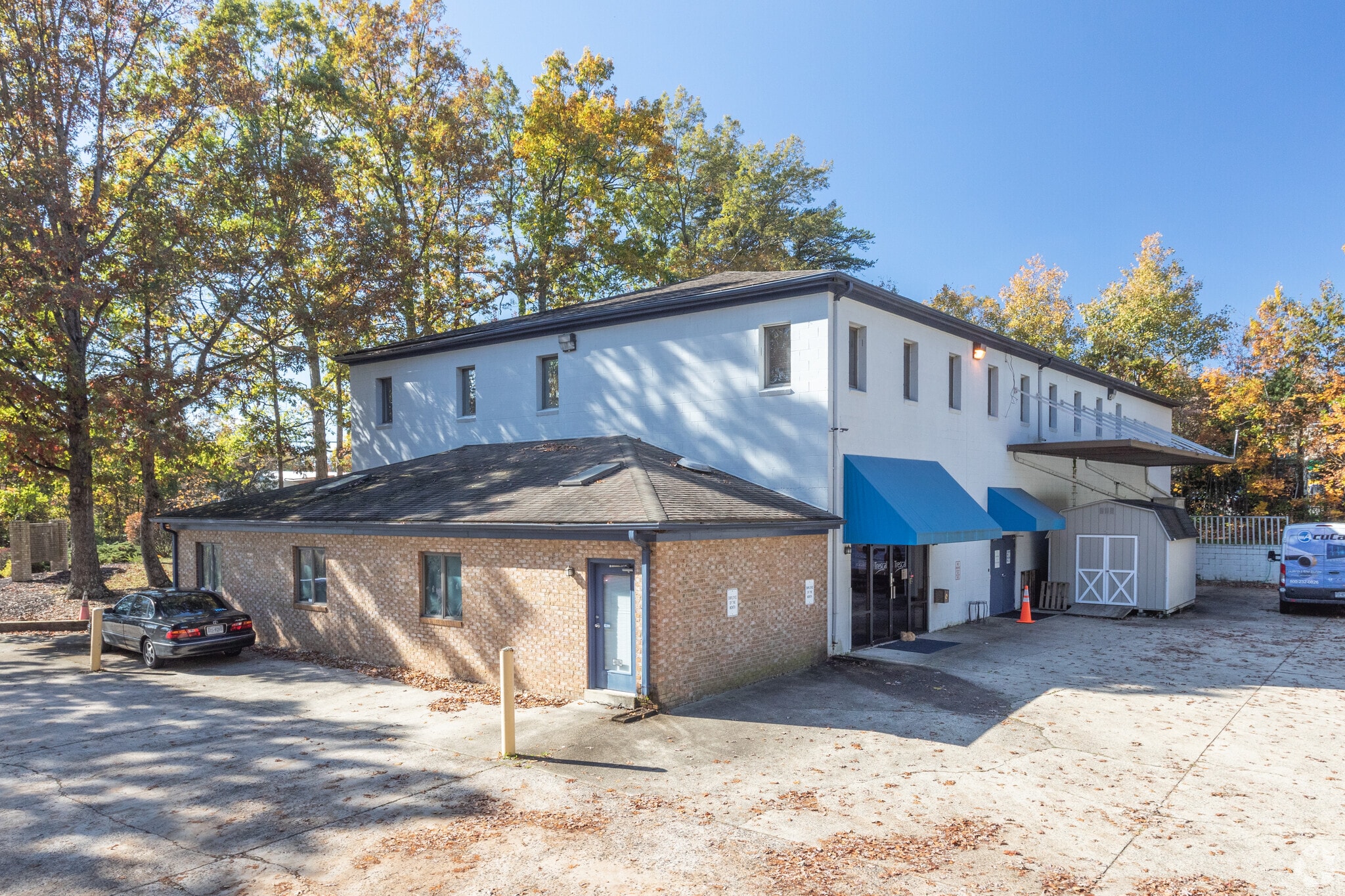 11090 Industrial Rd, Manassas, VA for Rent