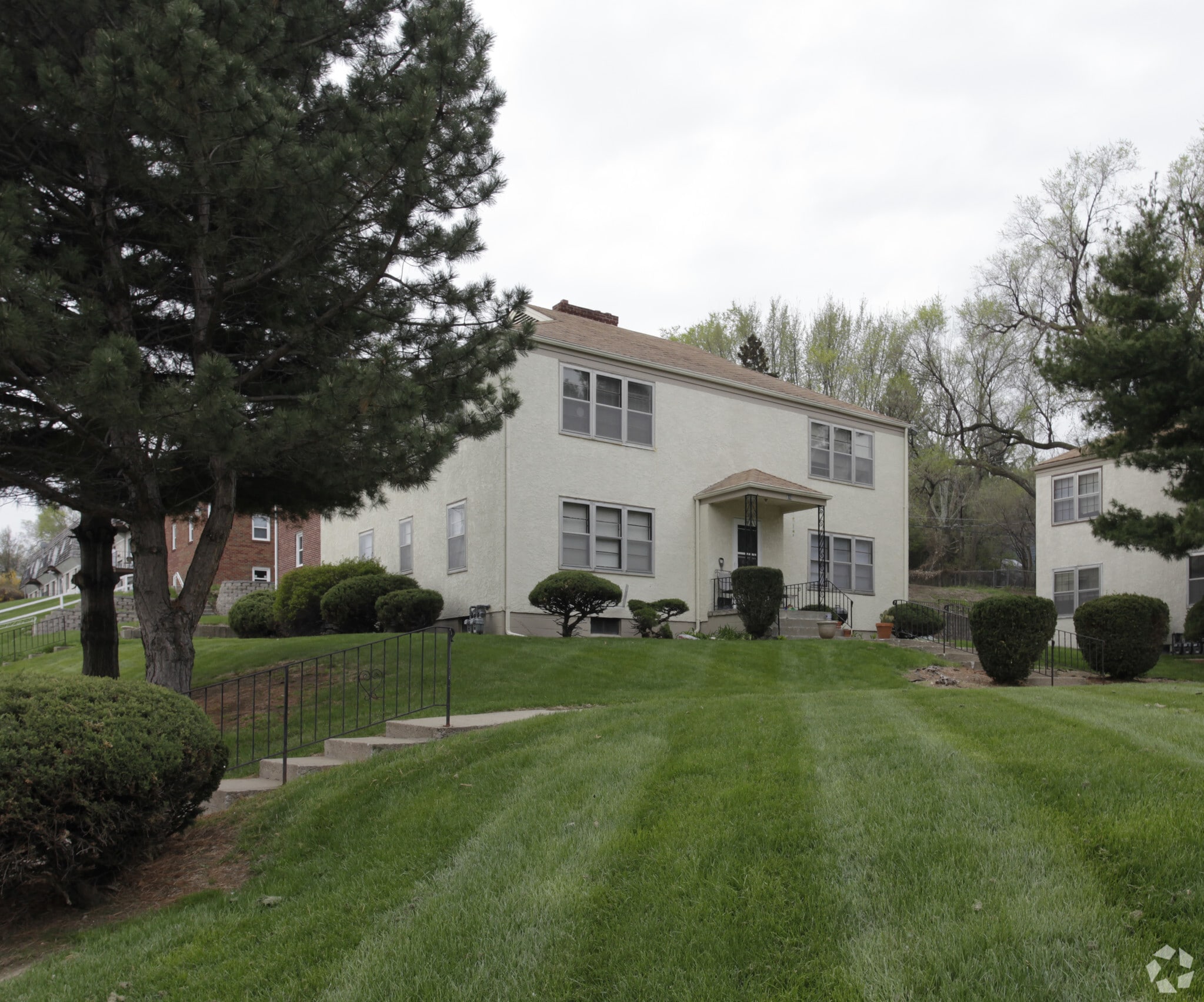 818 N 46th St, Omaha, NE for Sale