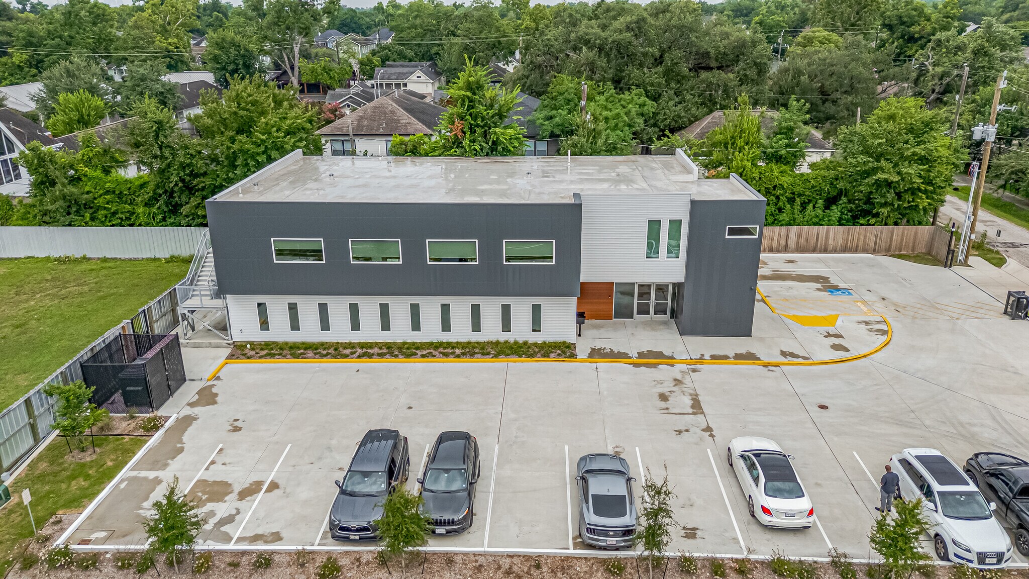 2535 North Fwy, Houston, TX for Rent