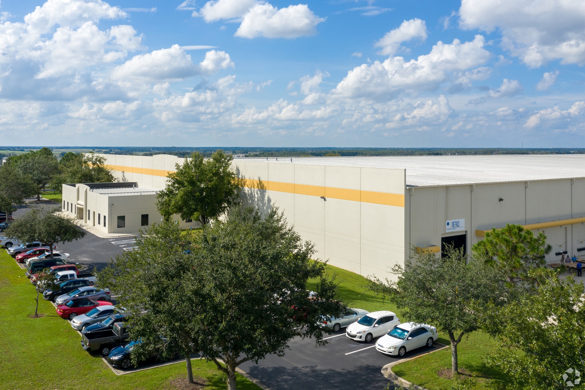 7815 American Way Groveland, FL 34736 Industrial Property for Sale on