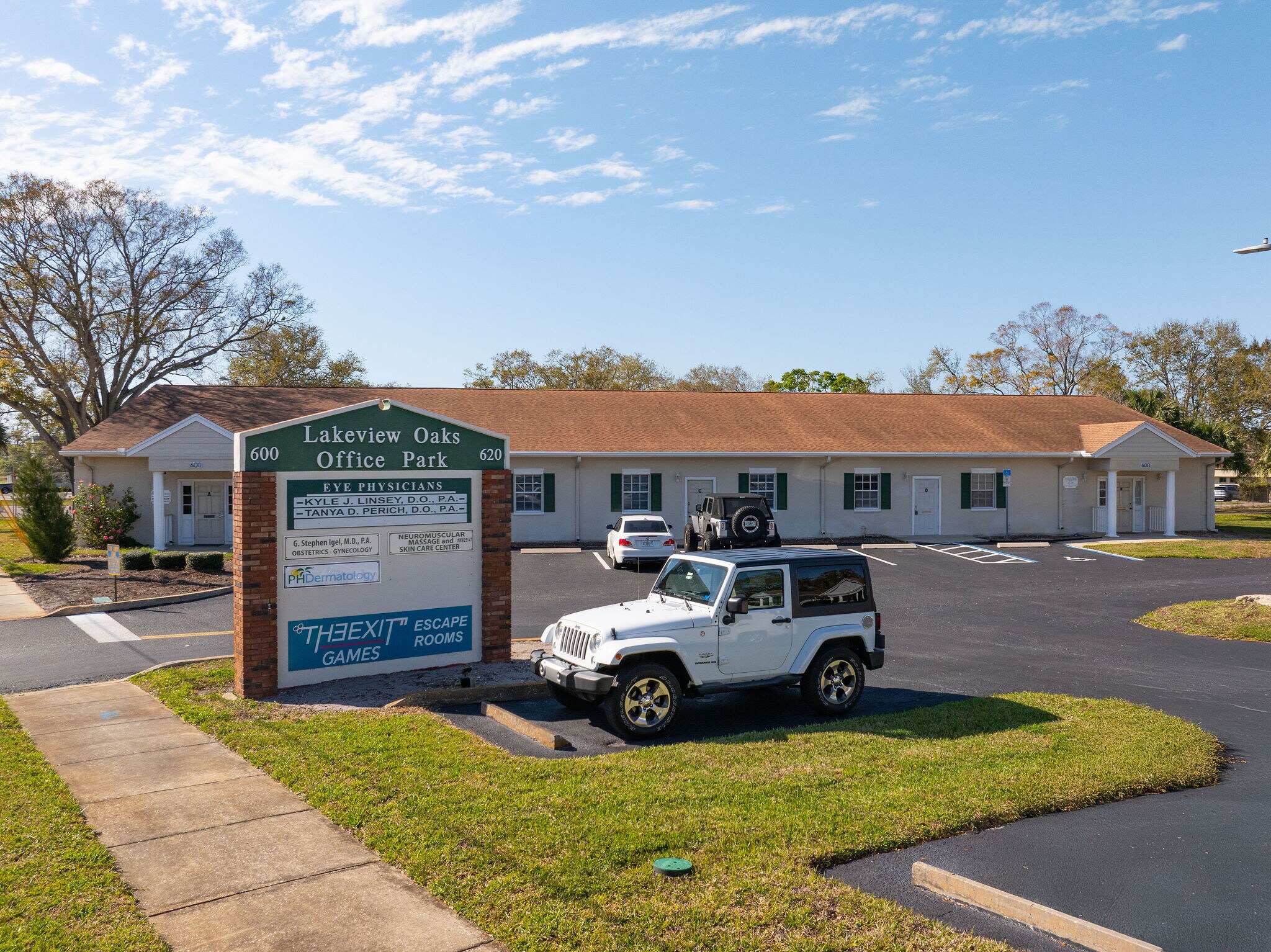 600 Lakeview Rd, Clearwater, FL for Rent