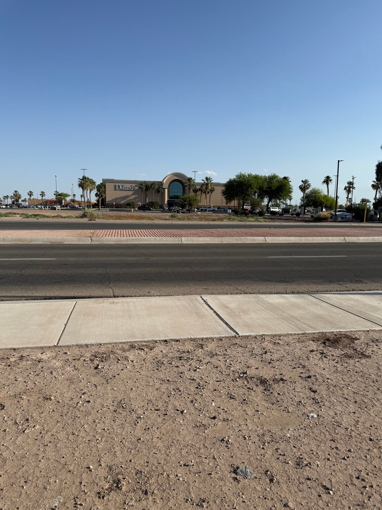 705 E Danenberg Dr, El Centro, CA for Sale
