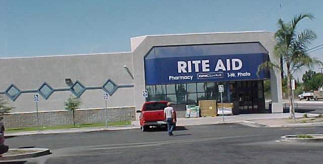 1425 S H St, Bakersfield, CA for Sale