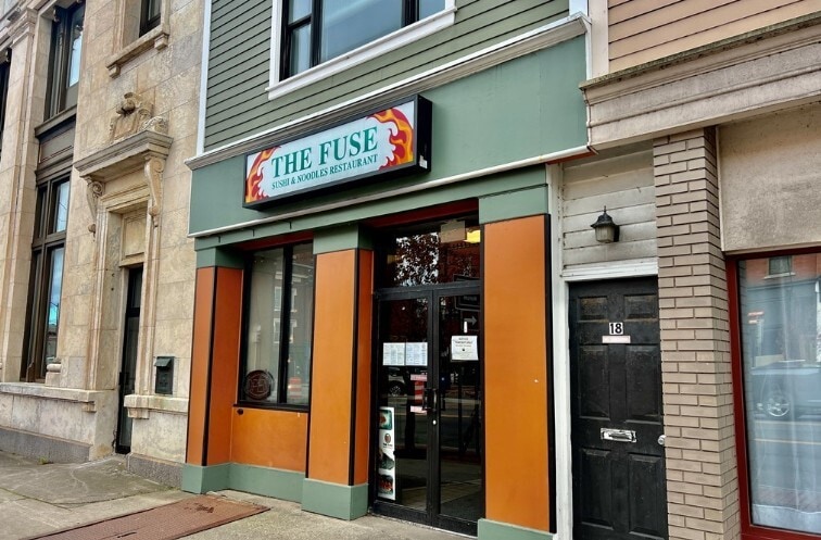 18 W Bridge St, Oswego, NY for Sale