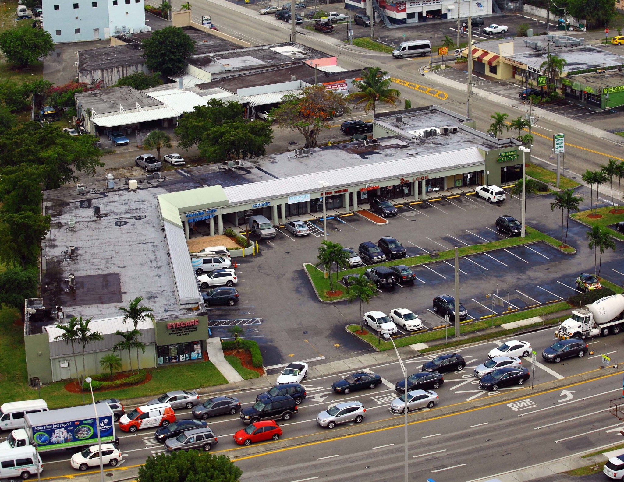 18505-18557 W Dixie Hwy, Miami, FL for Rent
