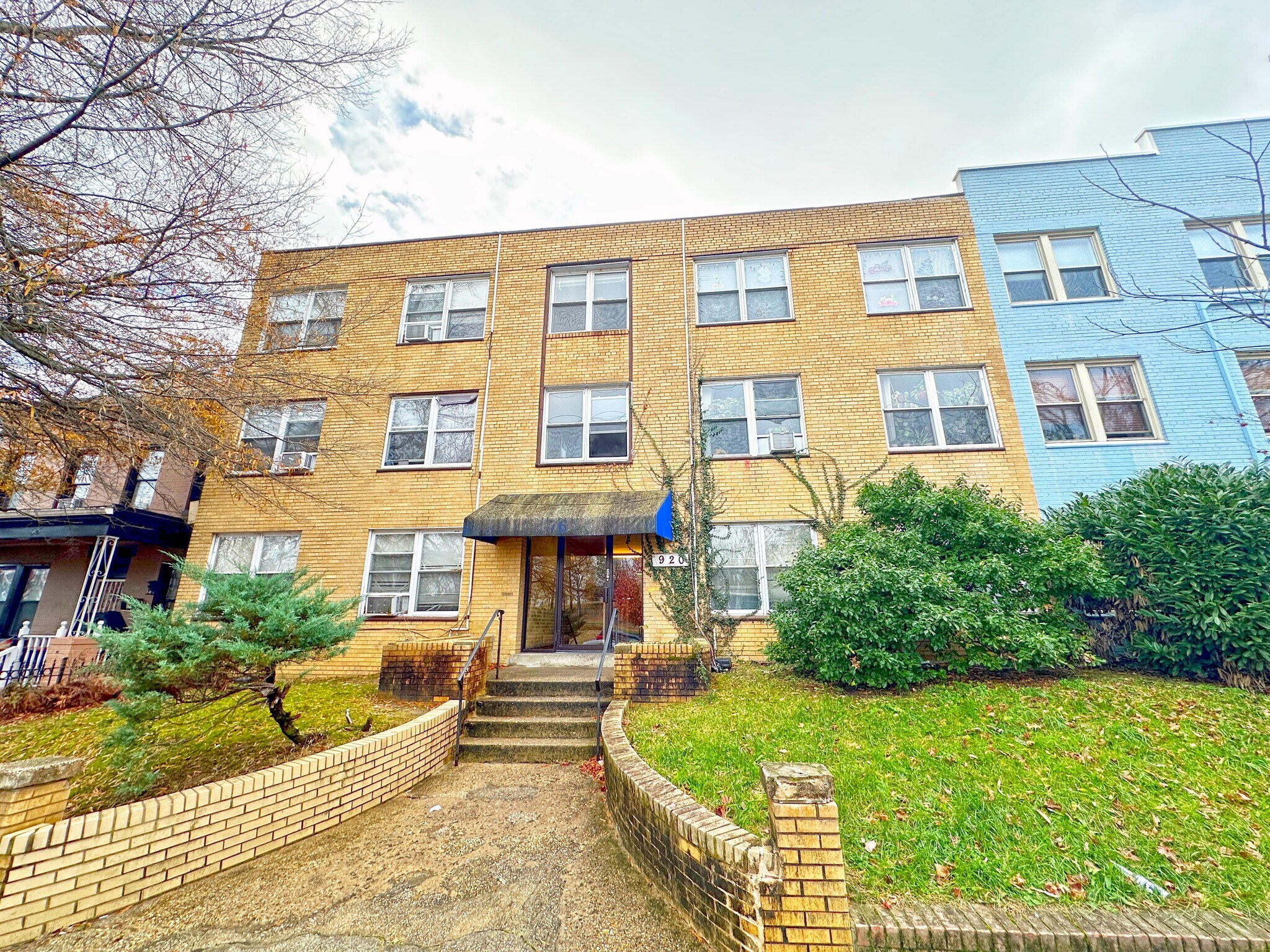 920 Madison St NW, Washington, DC for Sale
