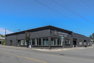 Roseburg, OR undefined - 403 NE Winchester St