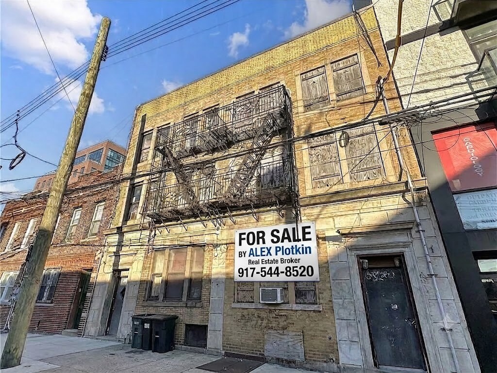 2869 W 17th St, Brooklyn, NY for Sale