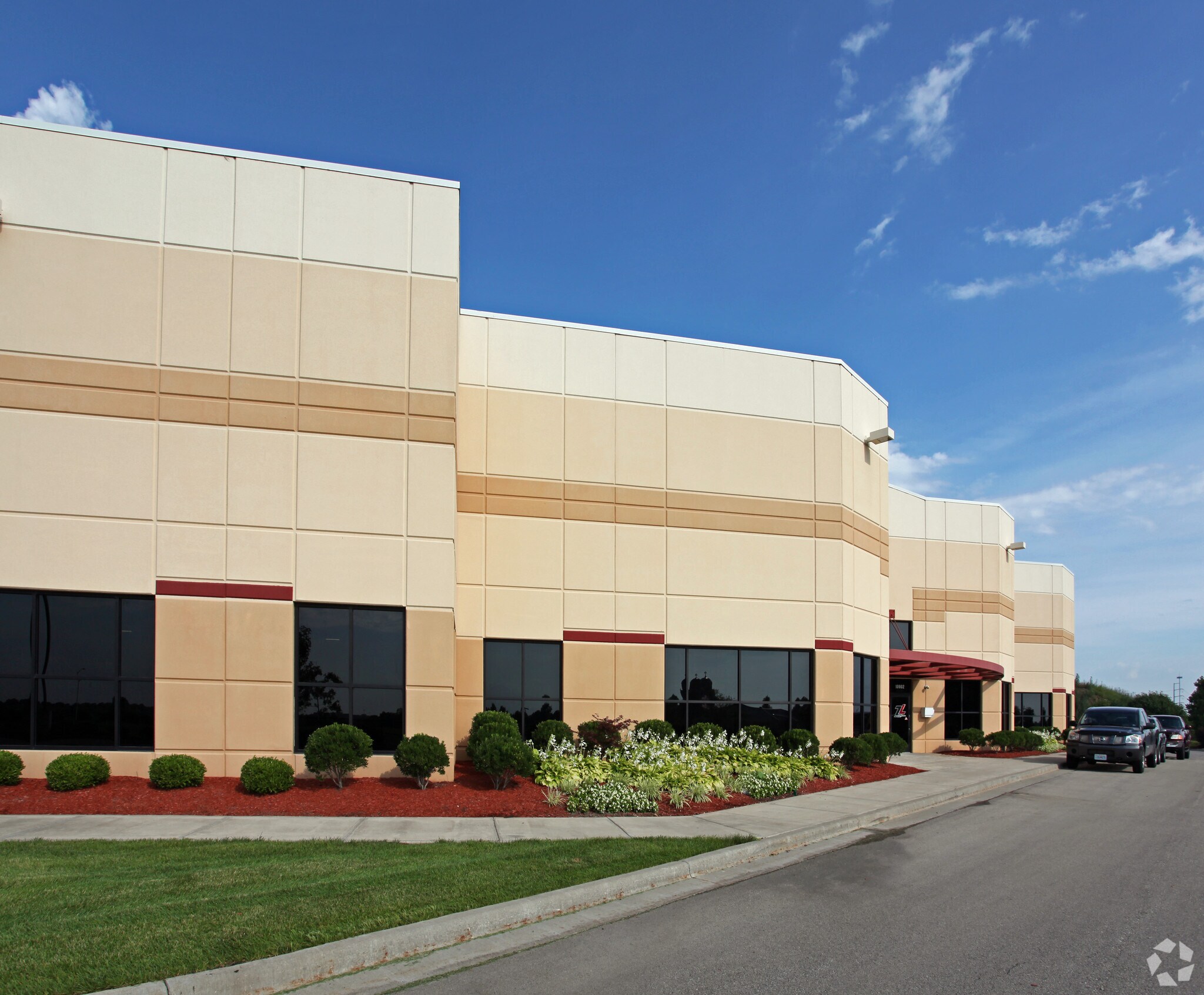 10902-10918 Strang Line Rd, Lenexa, KS for Rent