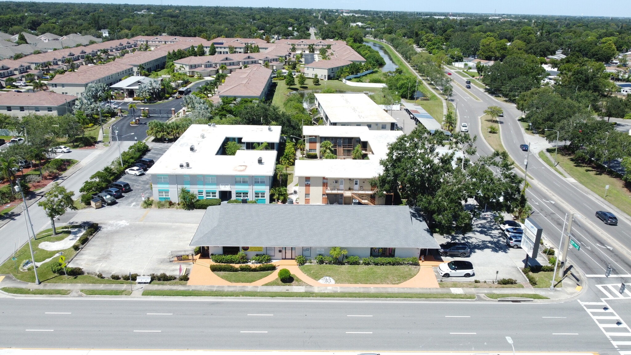 5300-5320 4th St N, Saint Petersburg, FL for Sale