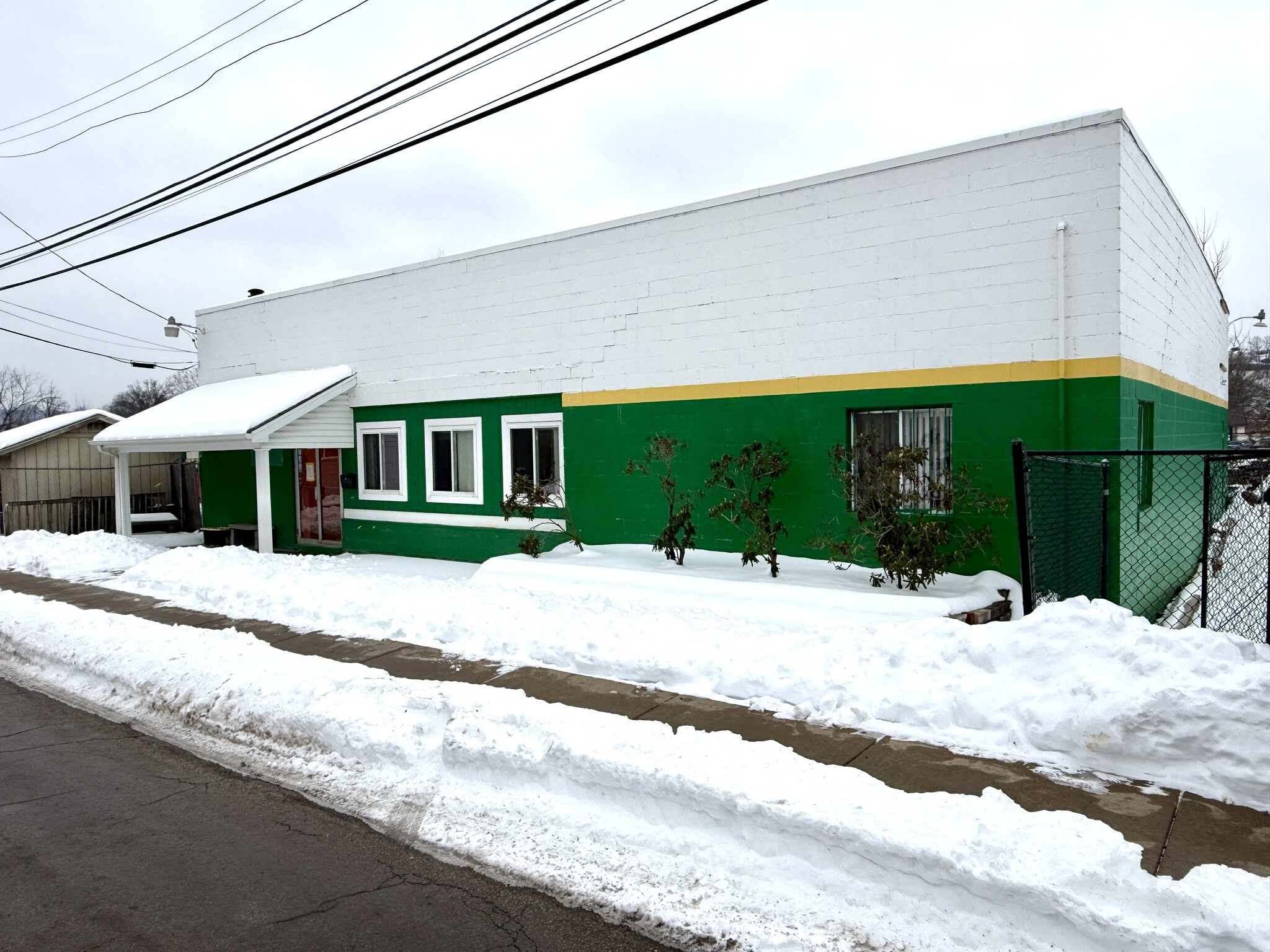 8 Logan St, Carnegie, PA for Sale