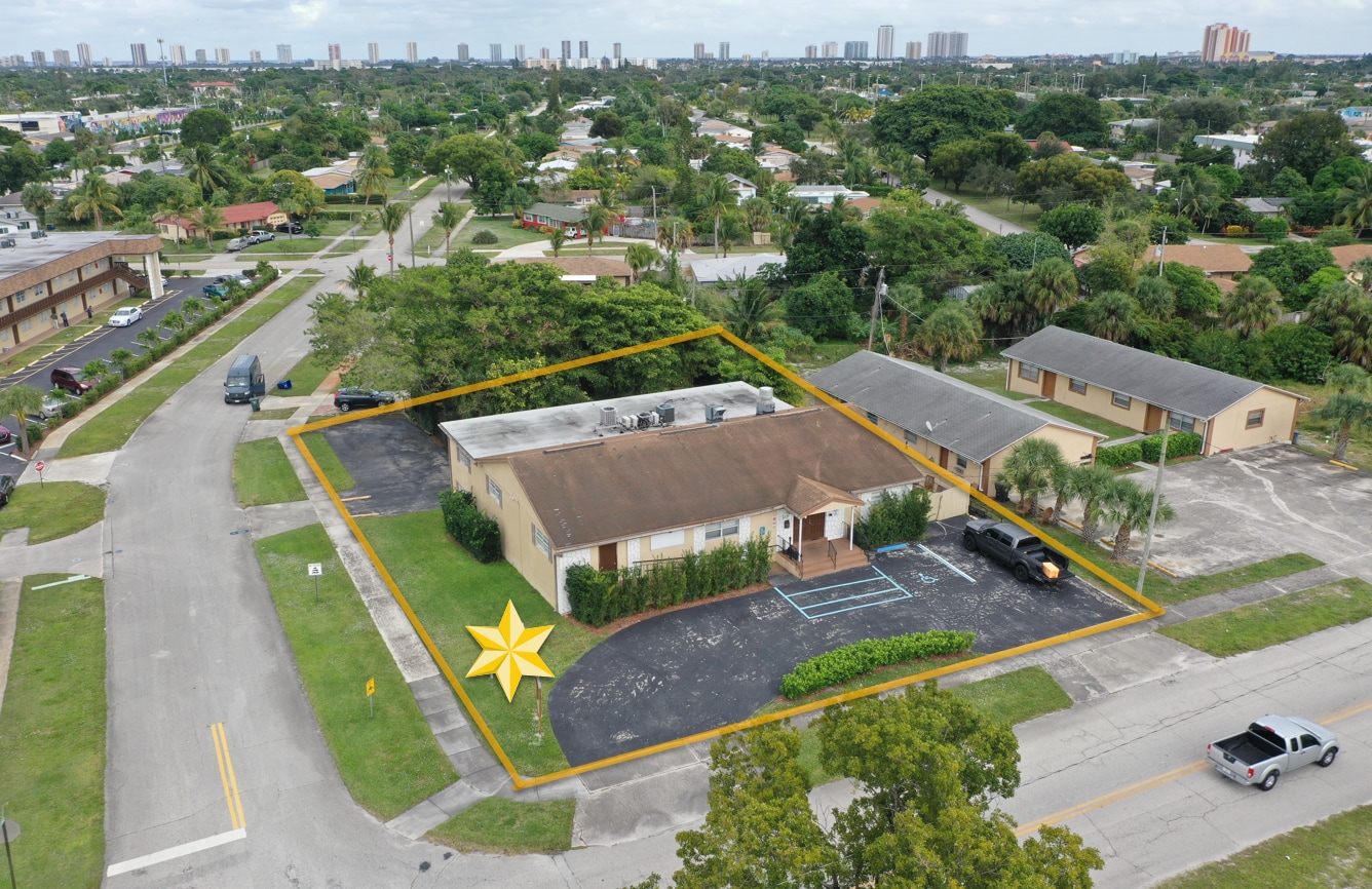 359 10th St, West Palm Beach, FL for Rent