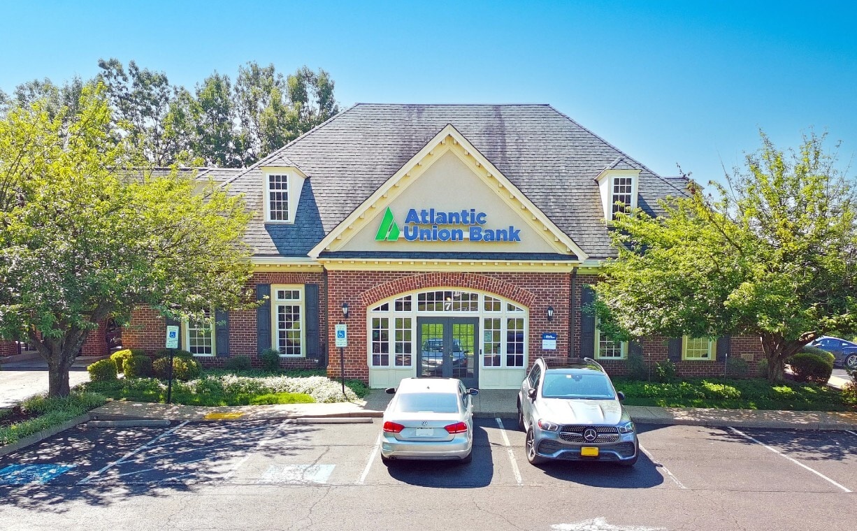 7 Bank Rd, Washington, VA for Sale