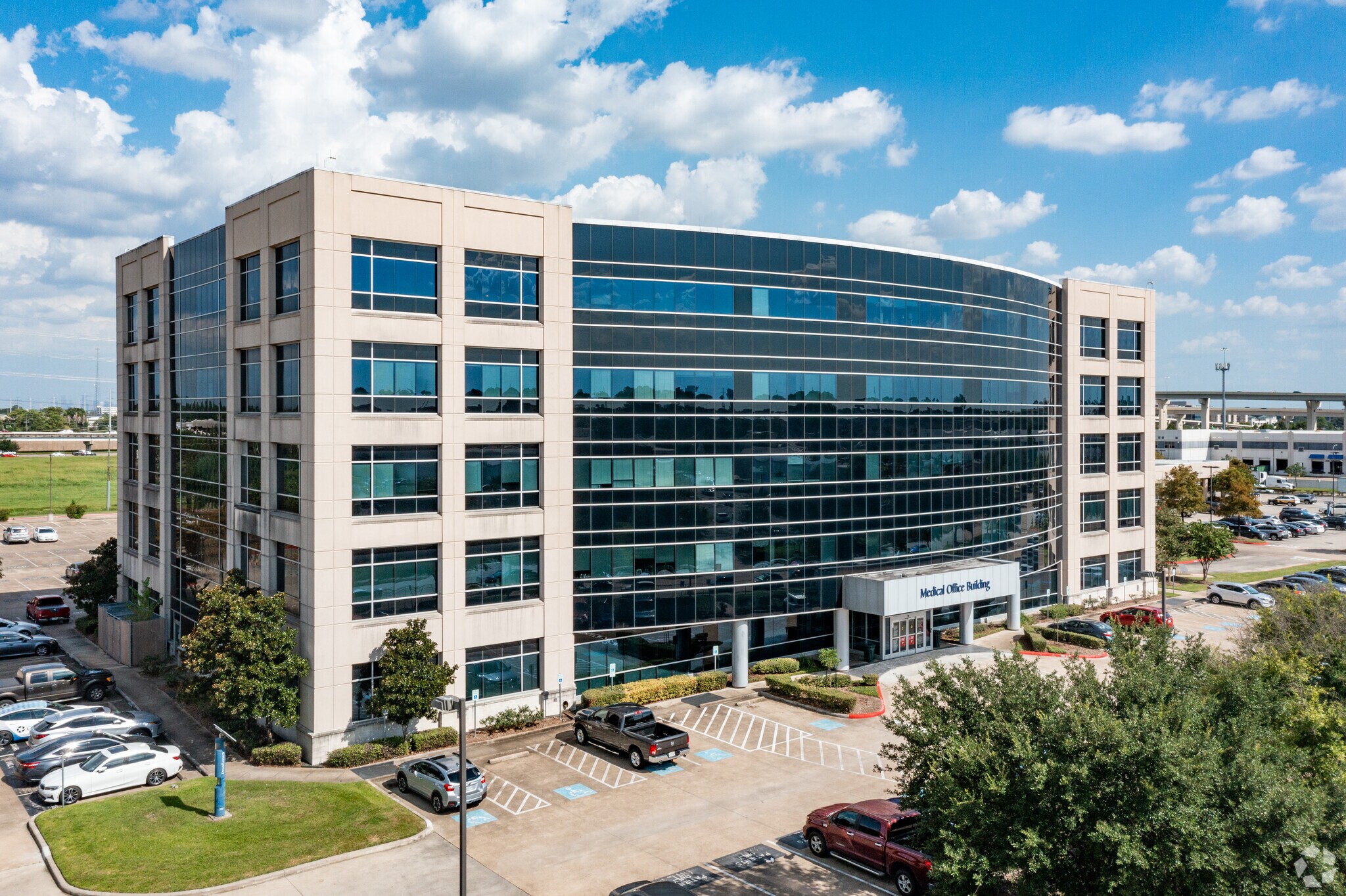 1140 Business Center Dr, Houston, TX for Rent