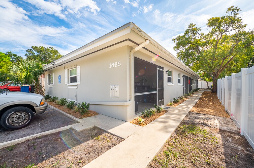 1465 Laura St Clearwater, FL 33755 MultiFamily Property for Lease on