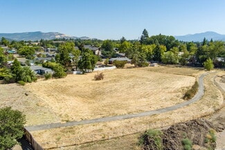 Medford, OR Commercial Land - 1215 Covina Ave