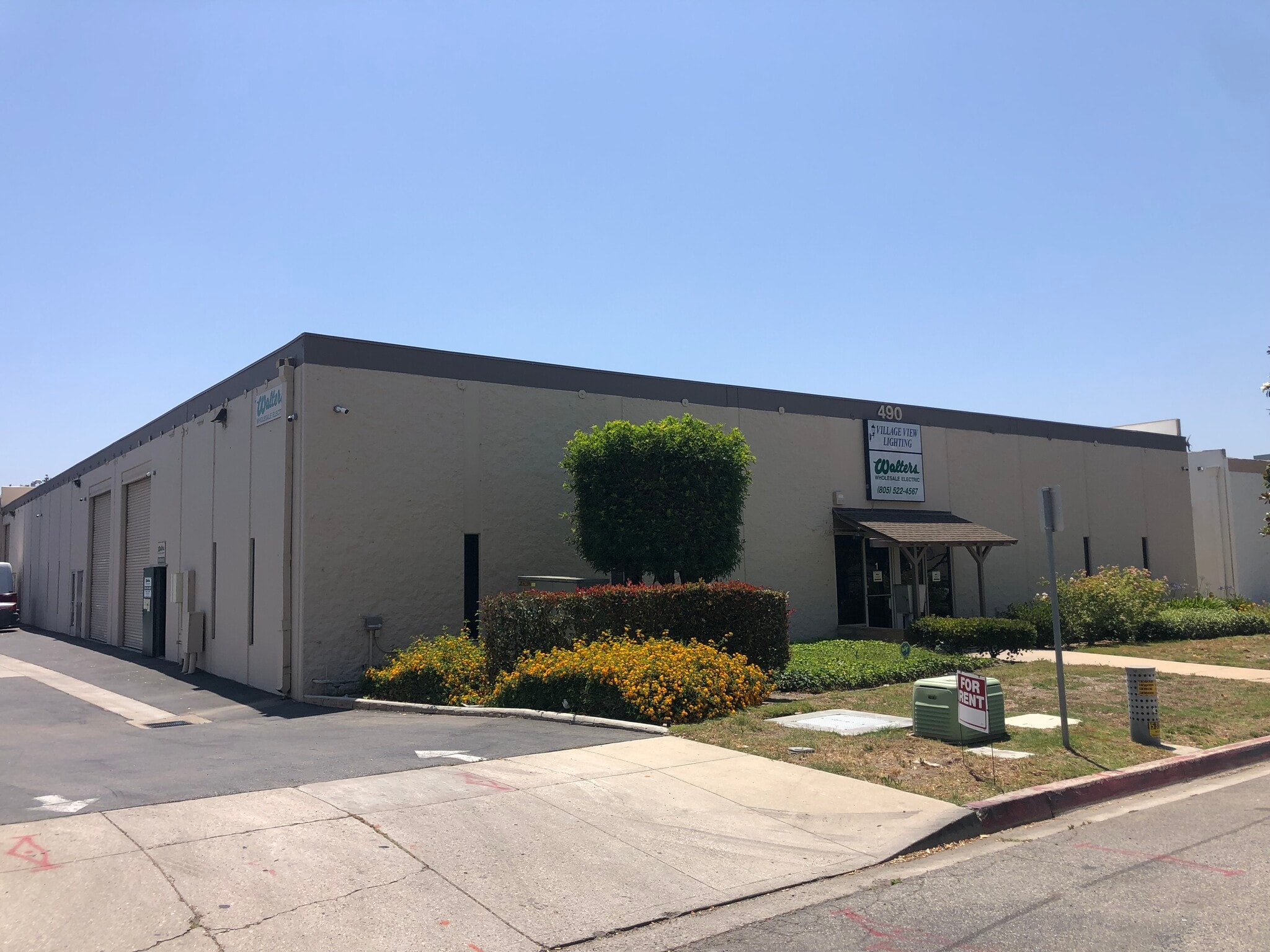 490 E Easy St, Simi Valley, CA for Rent