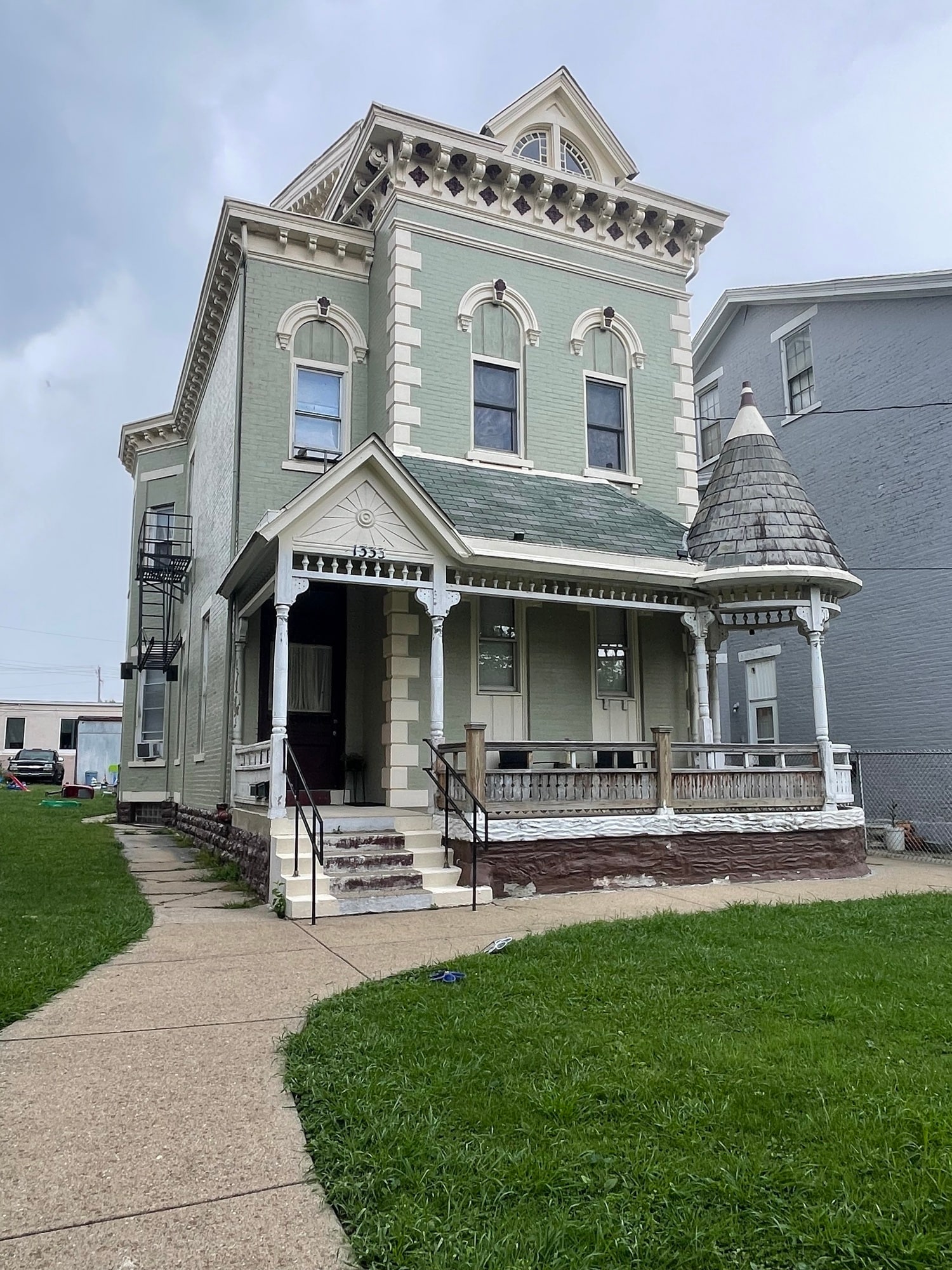 1333 Scott St, Covington, KY for Sale