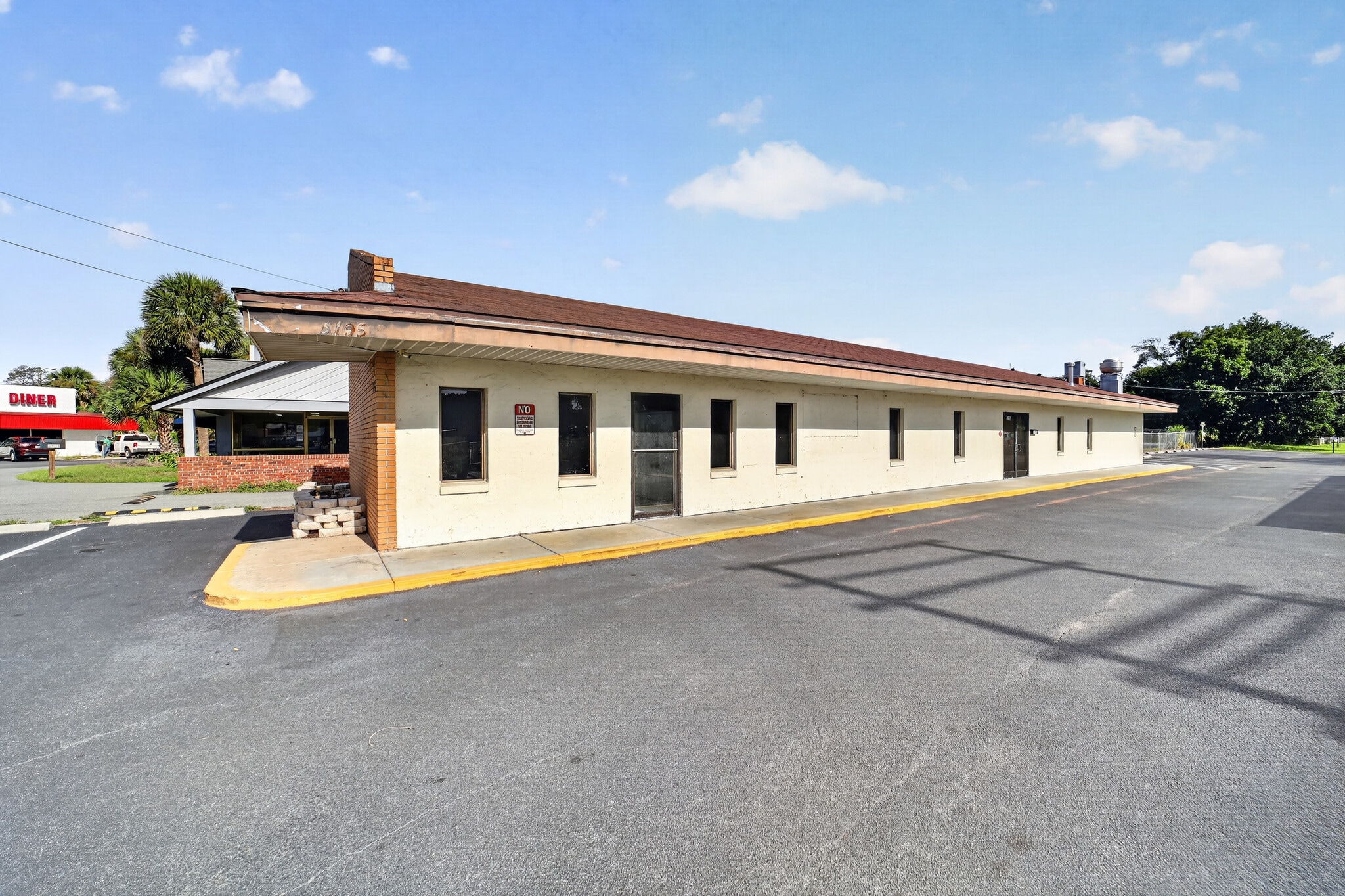 5195 E Silver Springs Blvd, Silver Springs, FL for Sale