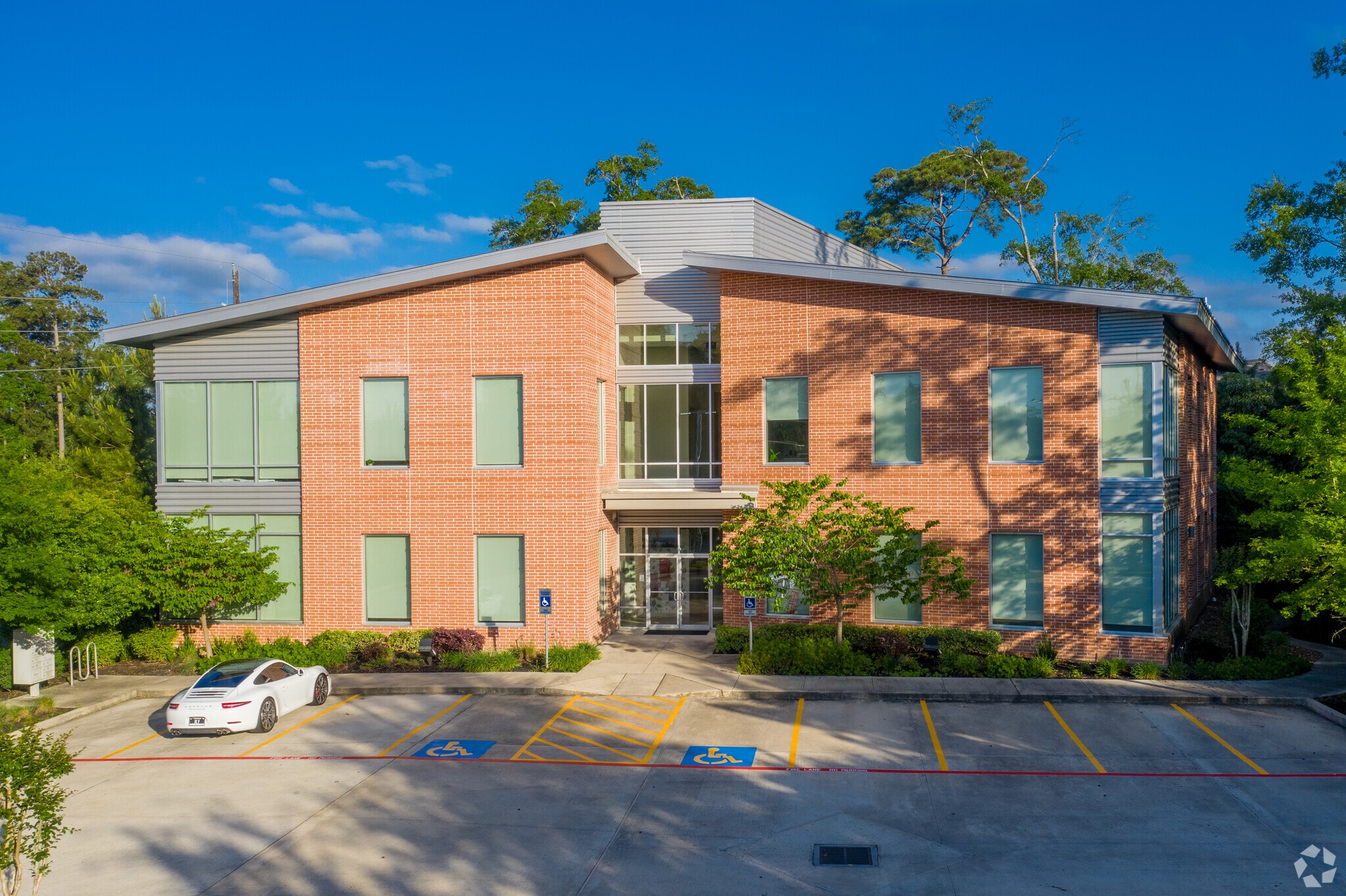 8350 Ashlane Way, The Woodlands, TX for Rent