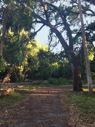North Fort Myers, FL Commercial Land - 6200 Bayshore Rd