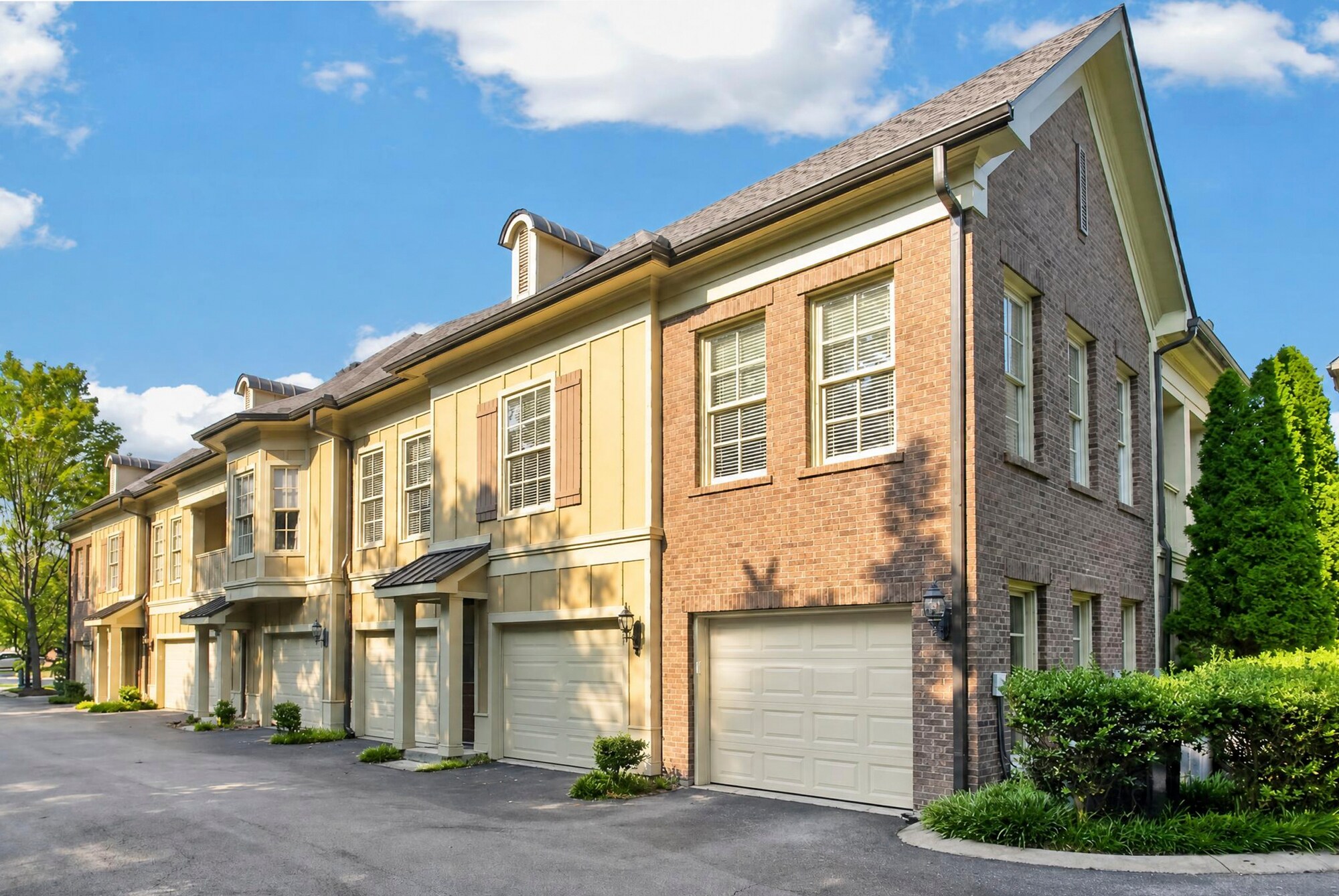 525 Grant Park Dr, Franklin, TN for Sale