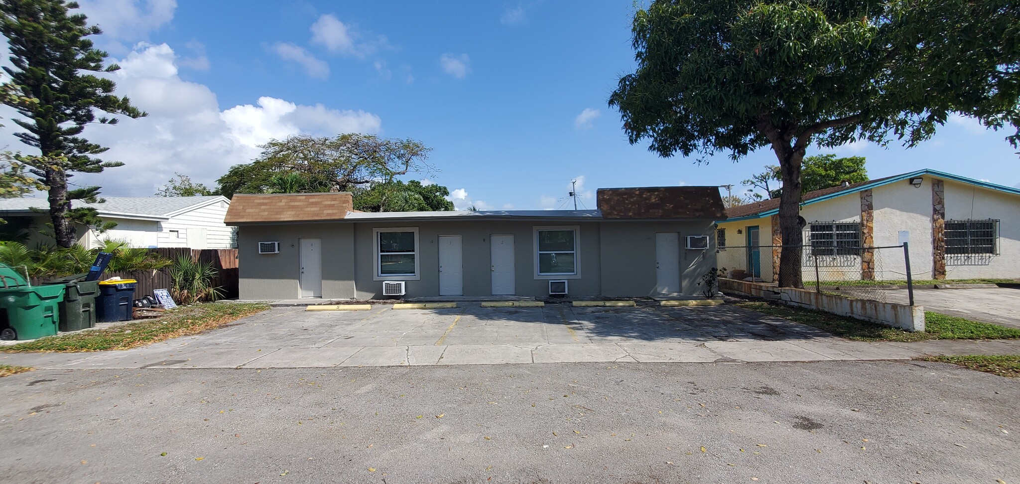 24 SW 13th St, Dania Beach, FL for Sale